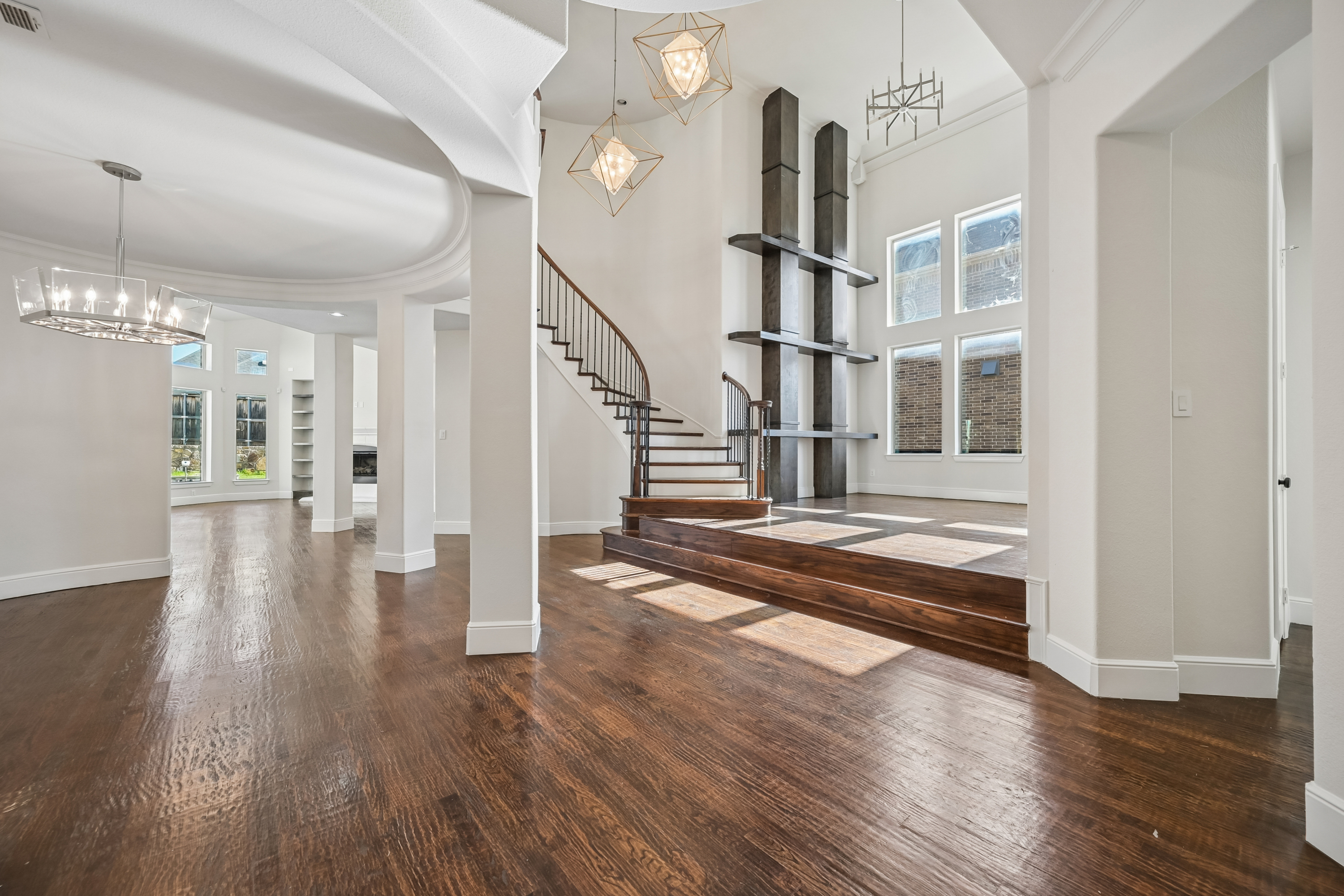 Photo 8 of 36 of 2156 Alcove Dr, Frisco, TX