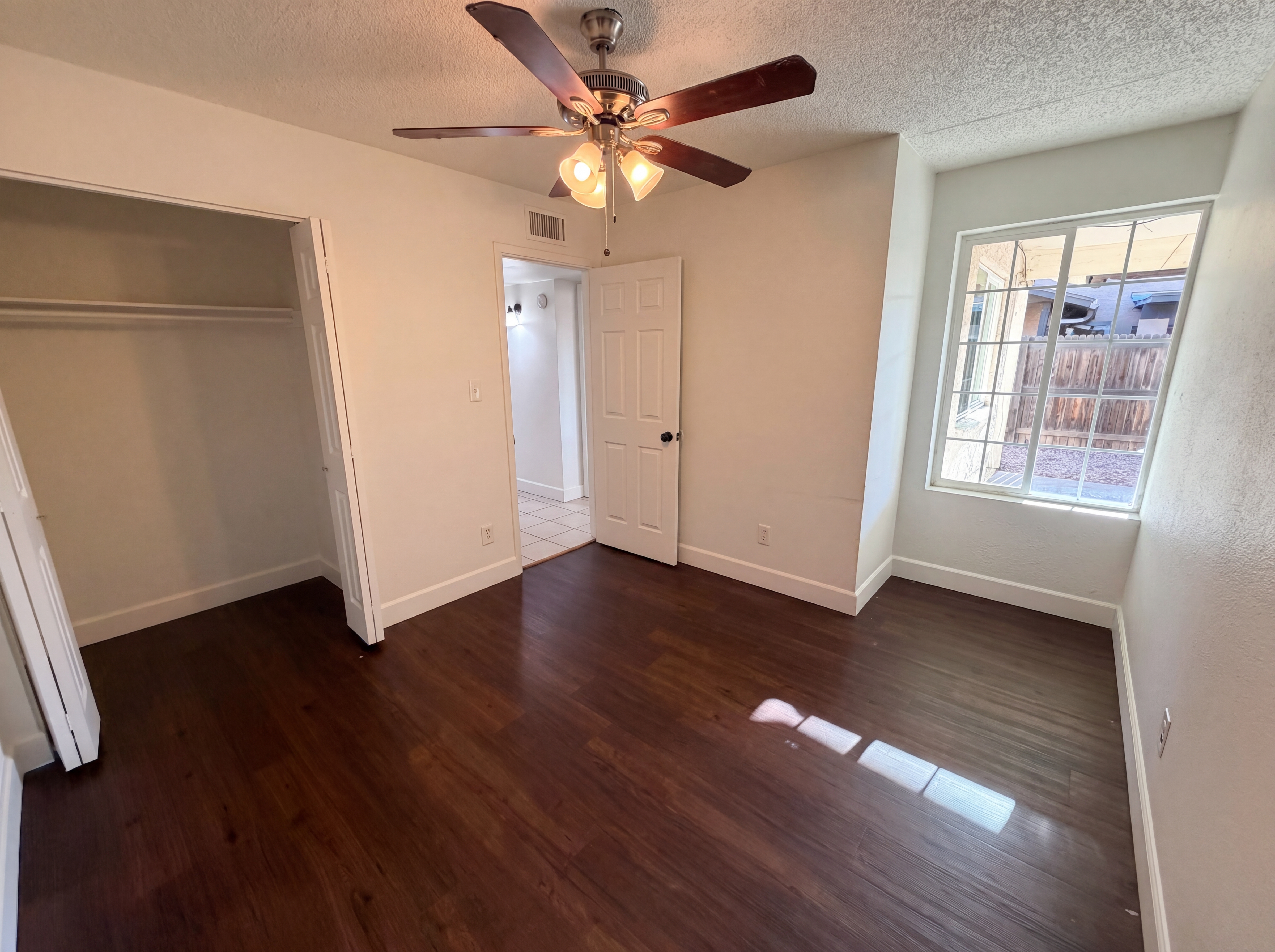 Photo 10 of 18 of 1251 E Grove Cir, Mesa, AZ