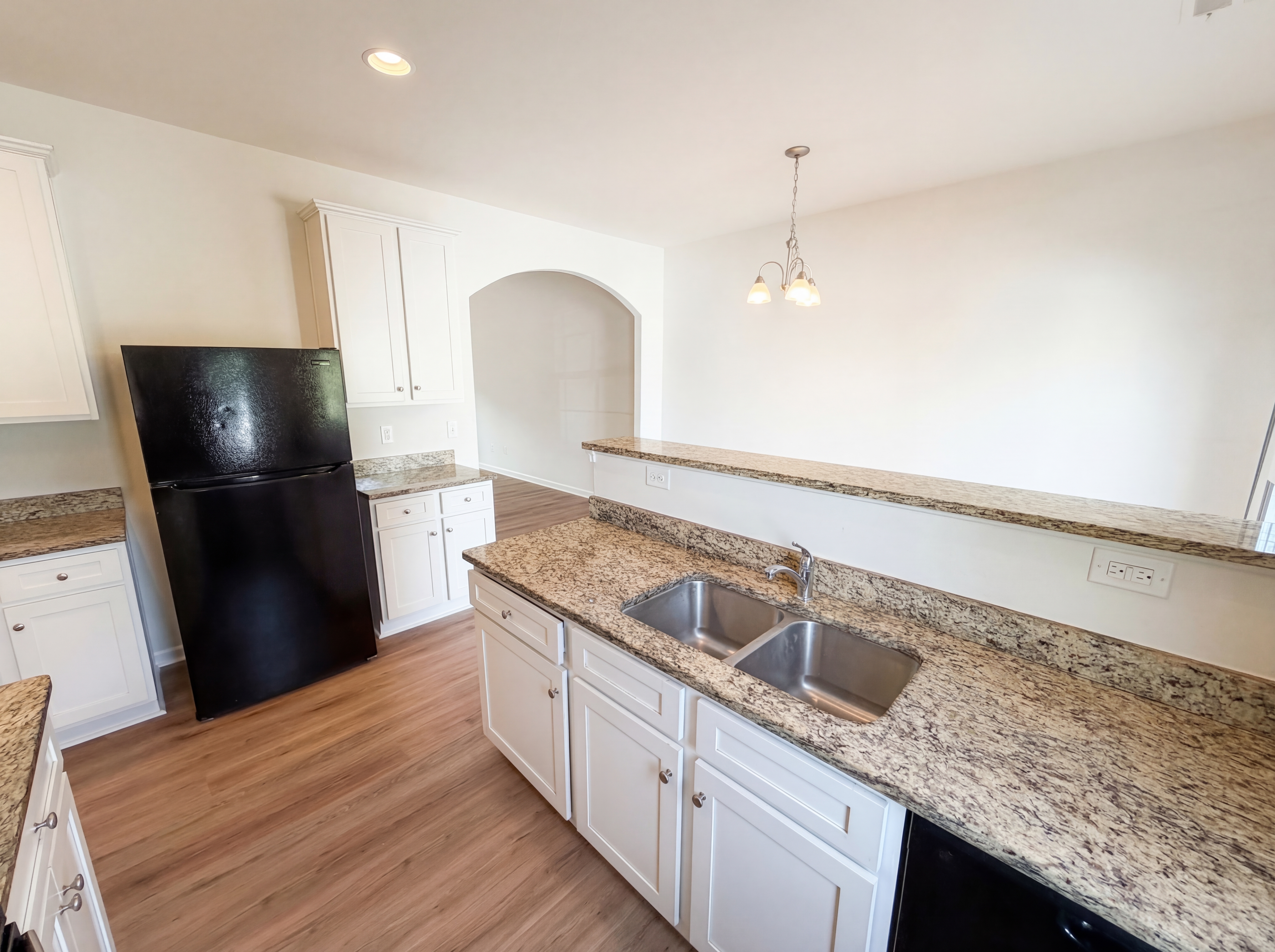 Photo 10 of 25 of 8321 Candlenut Ln, Charlotte, NC