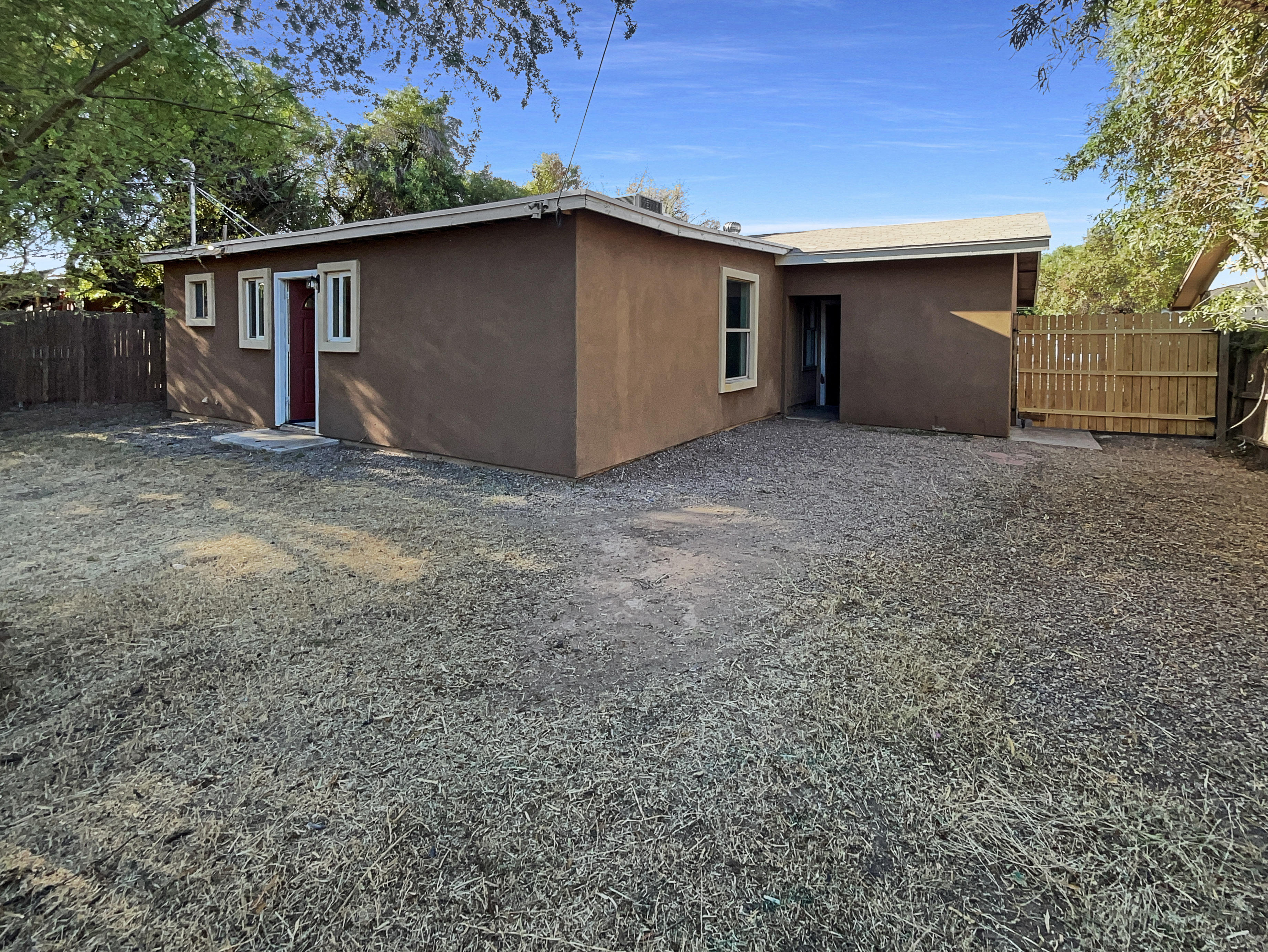 Photo 8 of 23 of 1048 E 6th Ave, Mesa, AZ