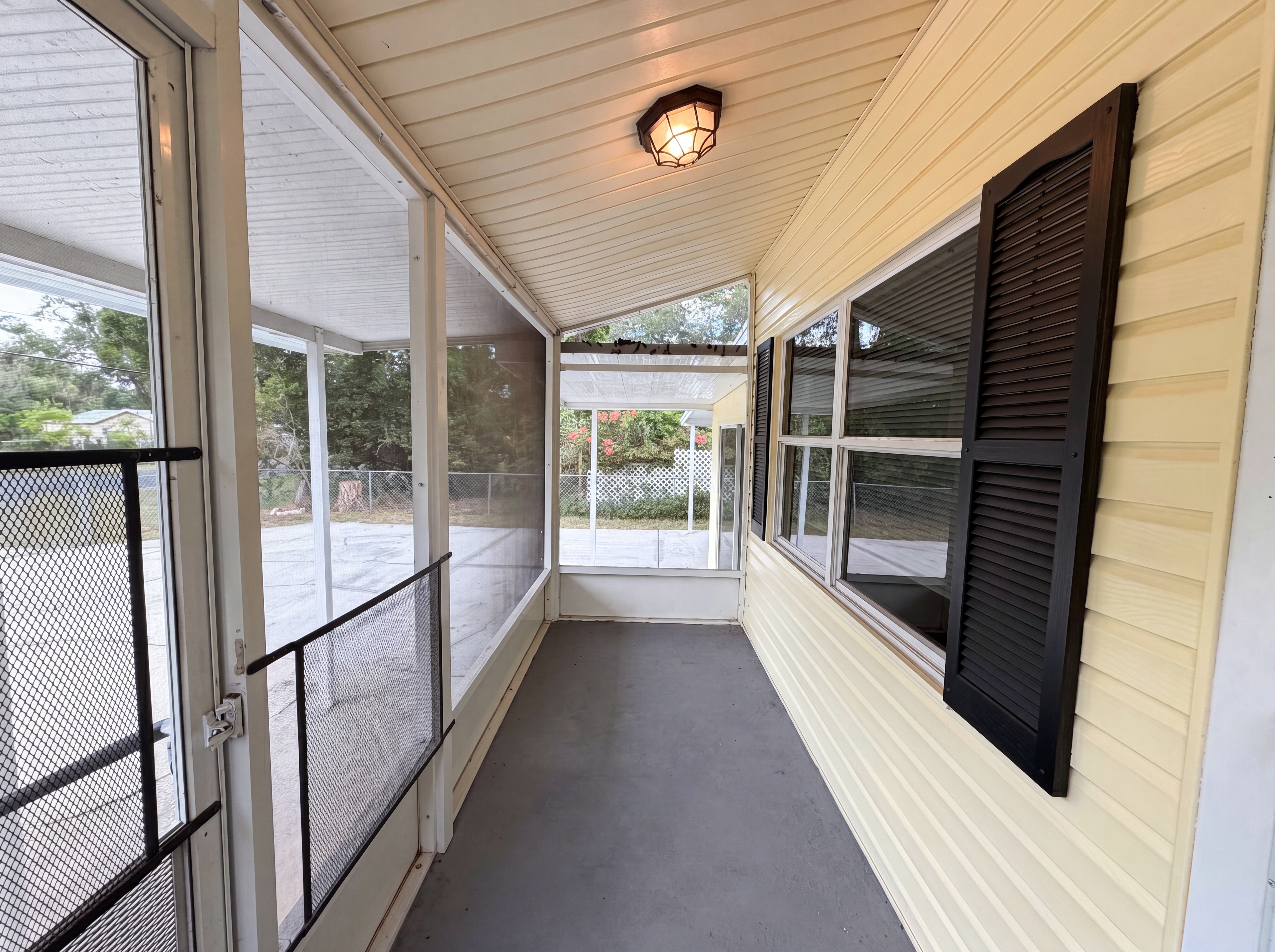 Photo 16 of 17 of 626 S 67th St, Tampa, FL