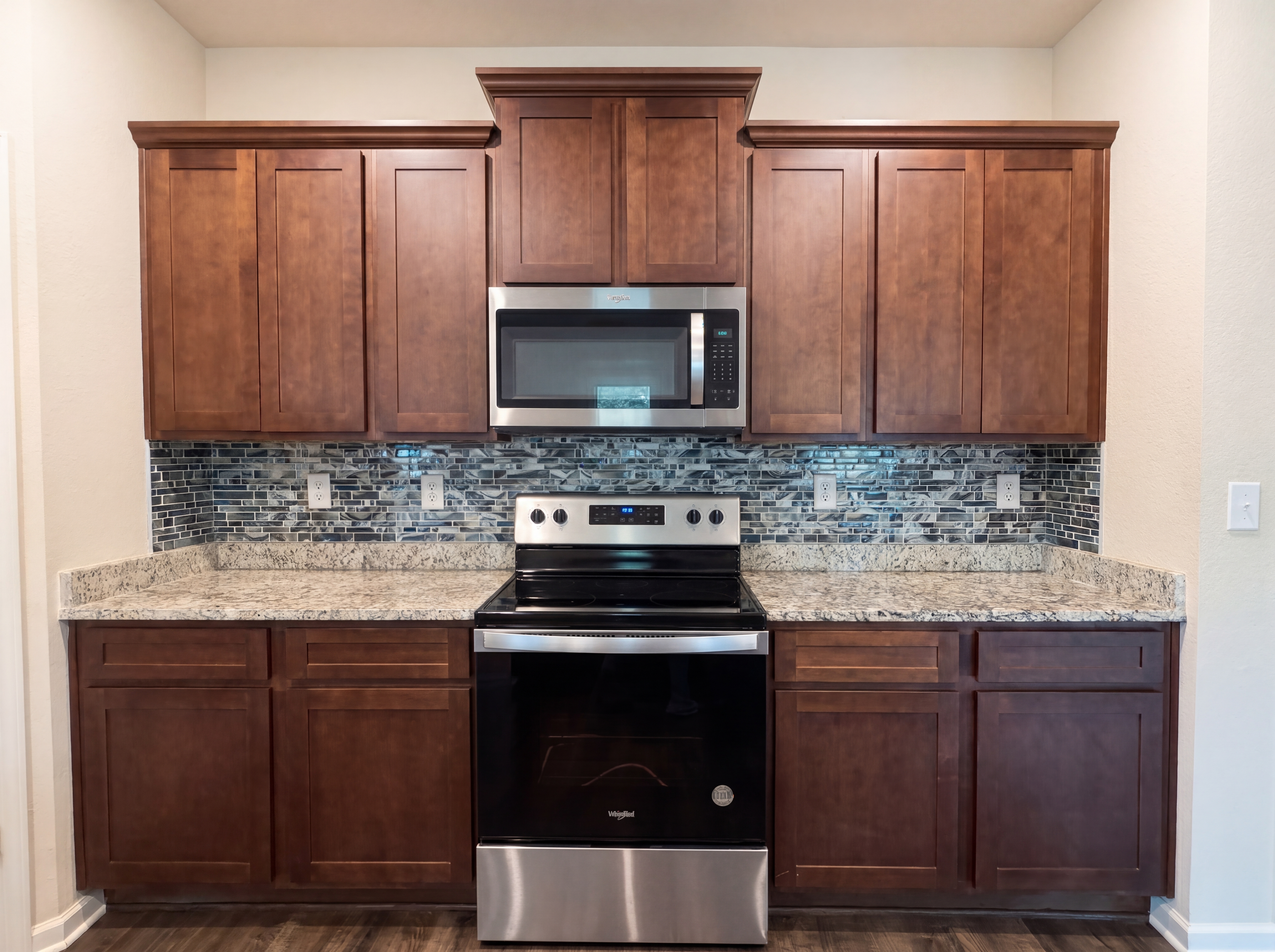 Photo 8 of 24 of 184 Oliver Dr, Locust Grove, GA