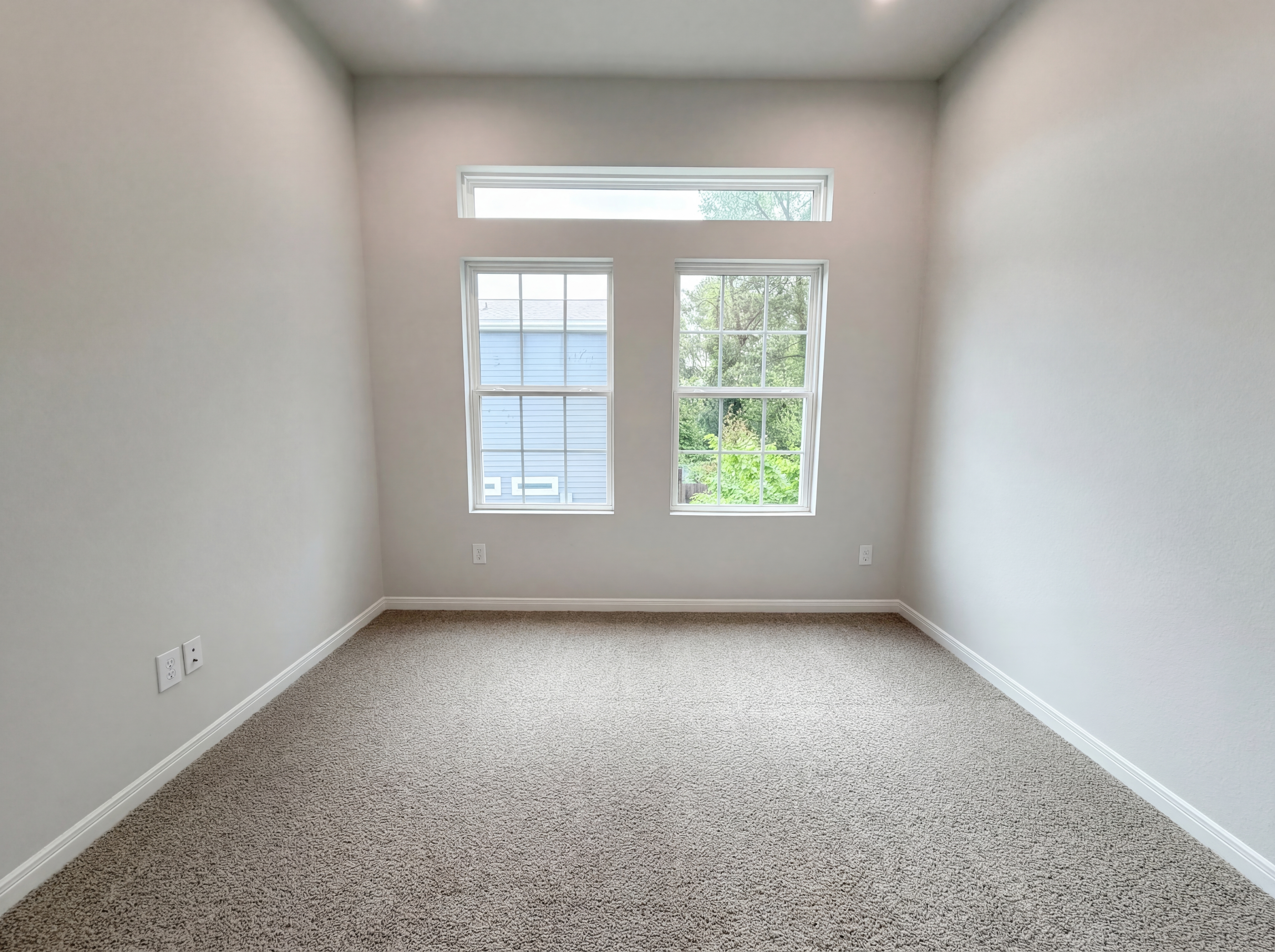 Photo 11 of 17 of 18803 Luminescent Ln, Spring, TX