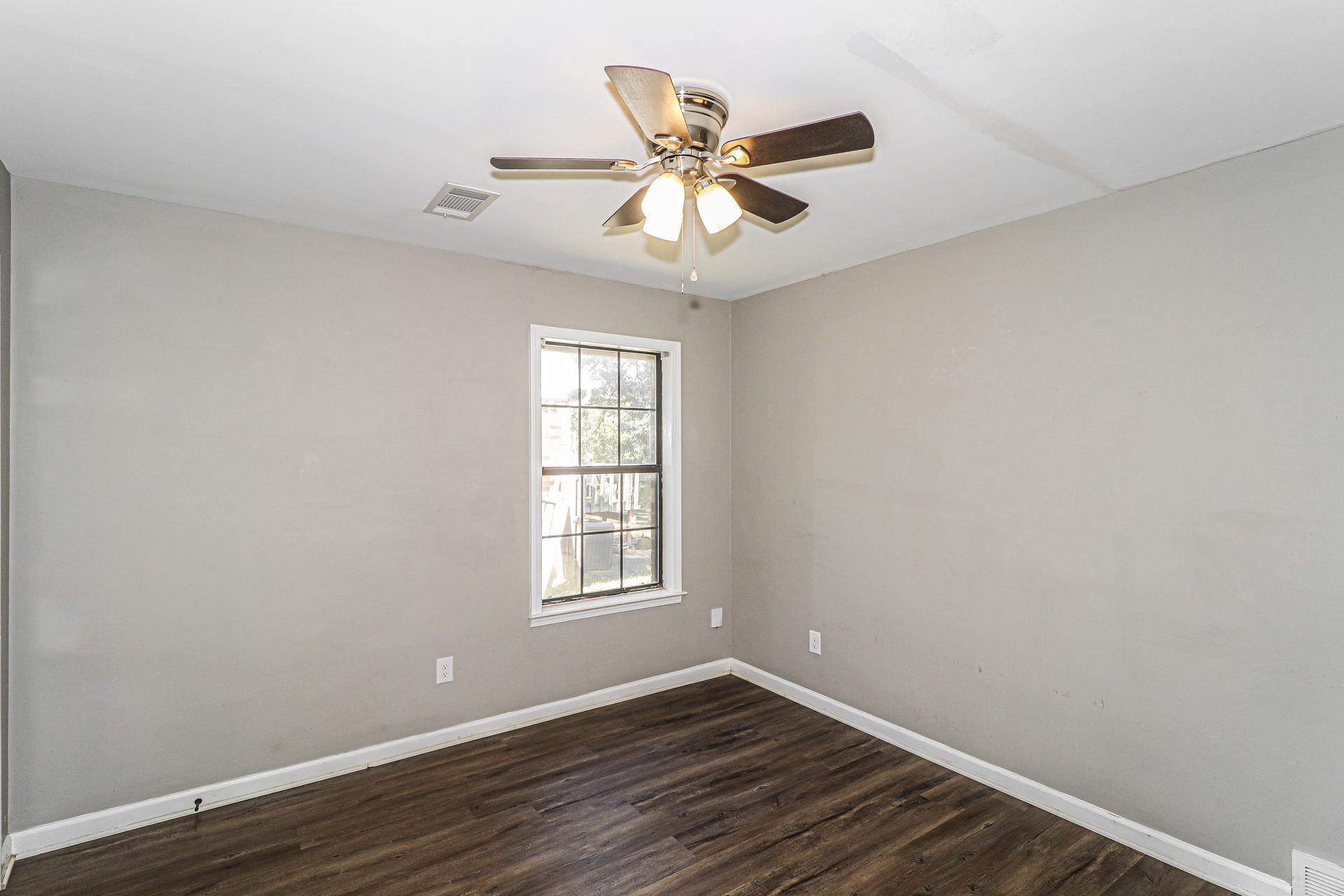 Photo 36 of 41 of 3530 Josee Ln, Bartlett, TN
