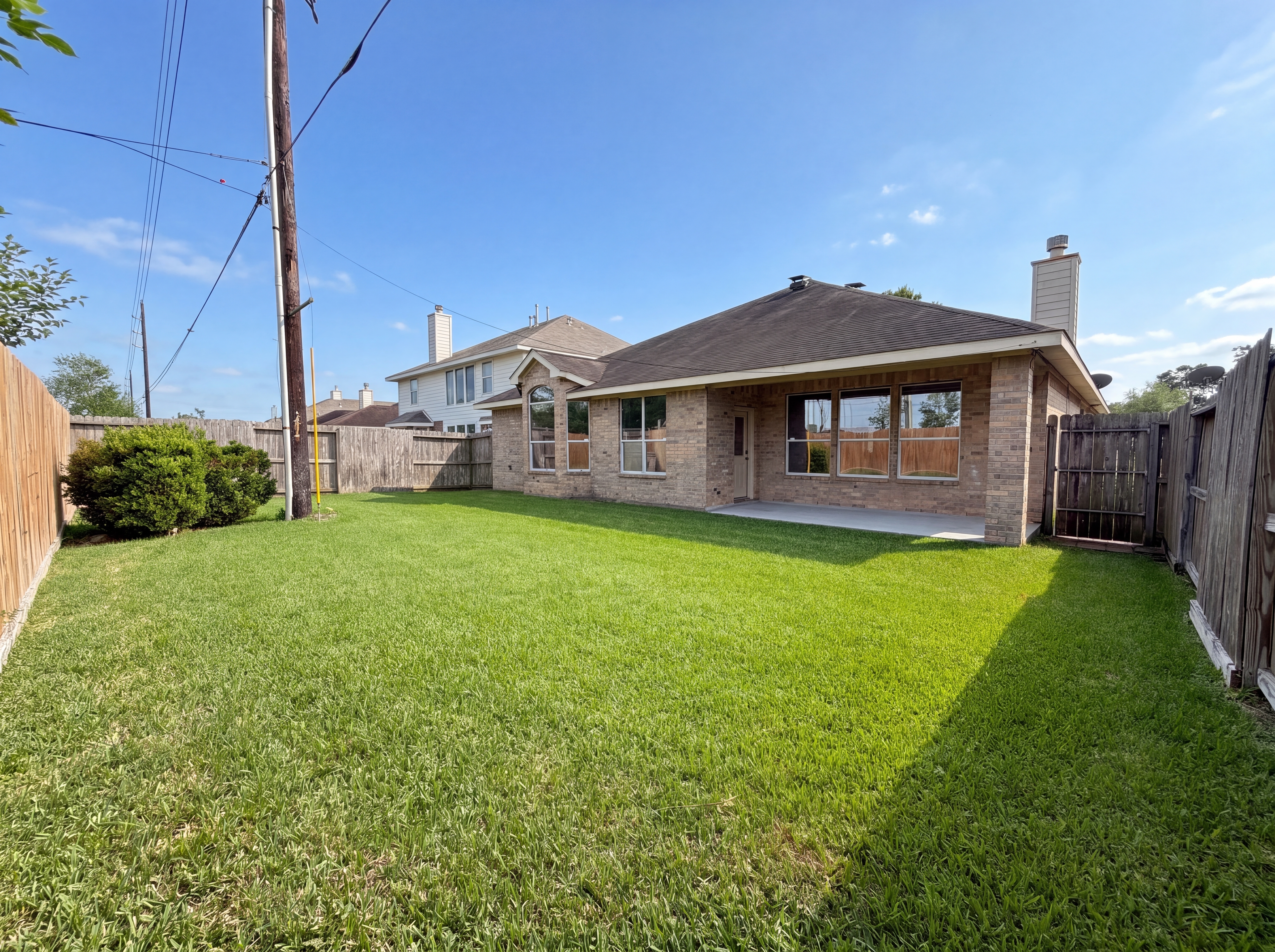 Photo 20 of 21 of 19110 Piney Way Dr, Tomball, TX