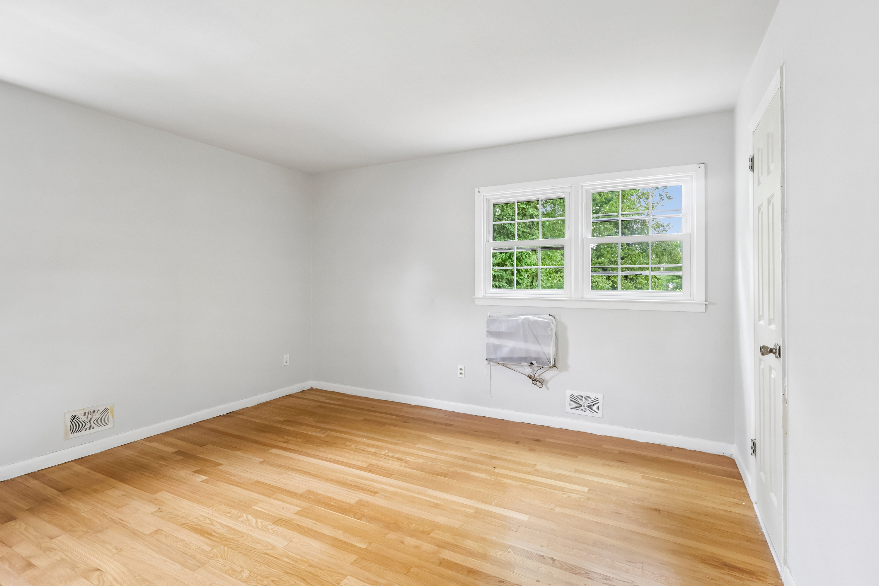 Photo 24 of 39 of 78-80 Parkside Rd, Plainfield, NJ 07060, Plainfield, NJ