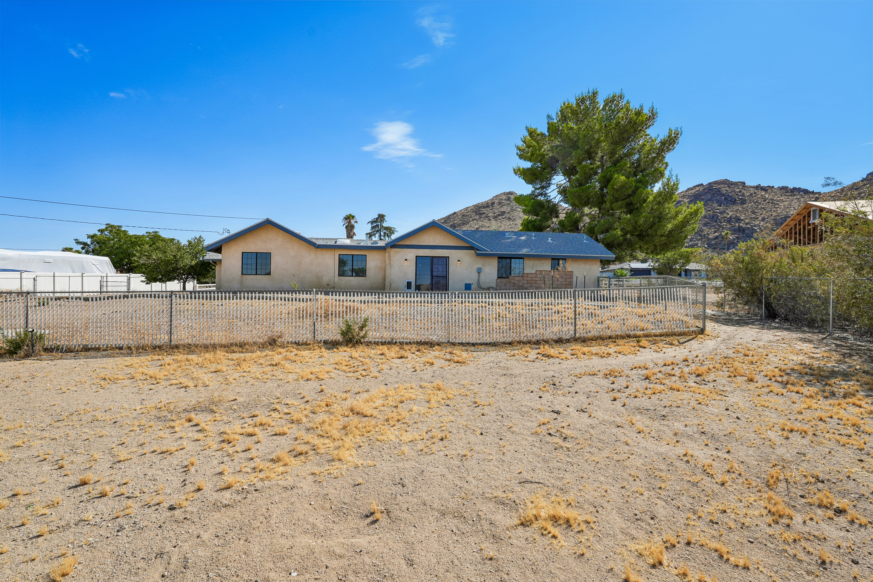 Photo 44 of 74 of 15852 Mandan Rd, Apple Valley, CA