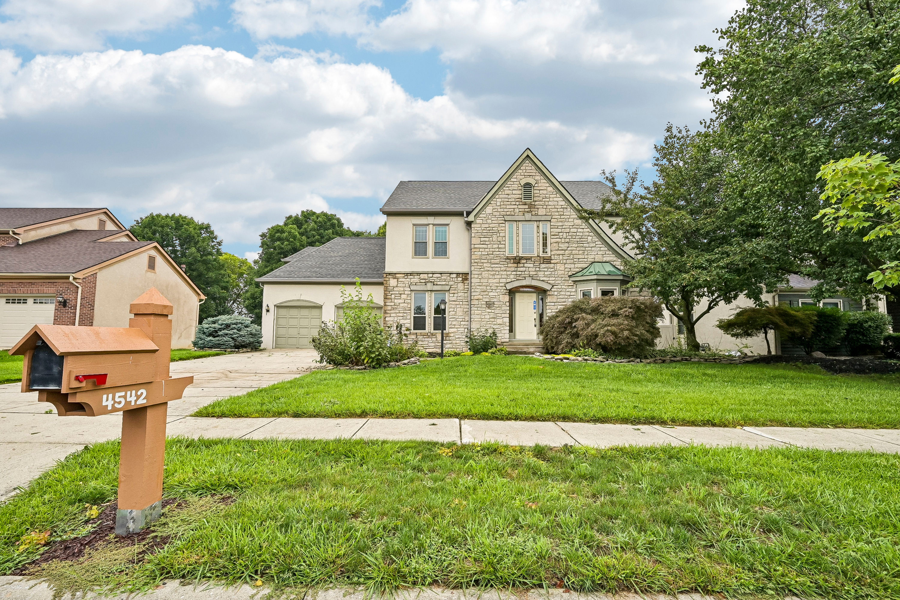 Photo 20 of 39 of 4542 Carrington Way, Hilliard, OH