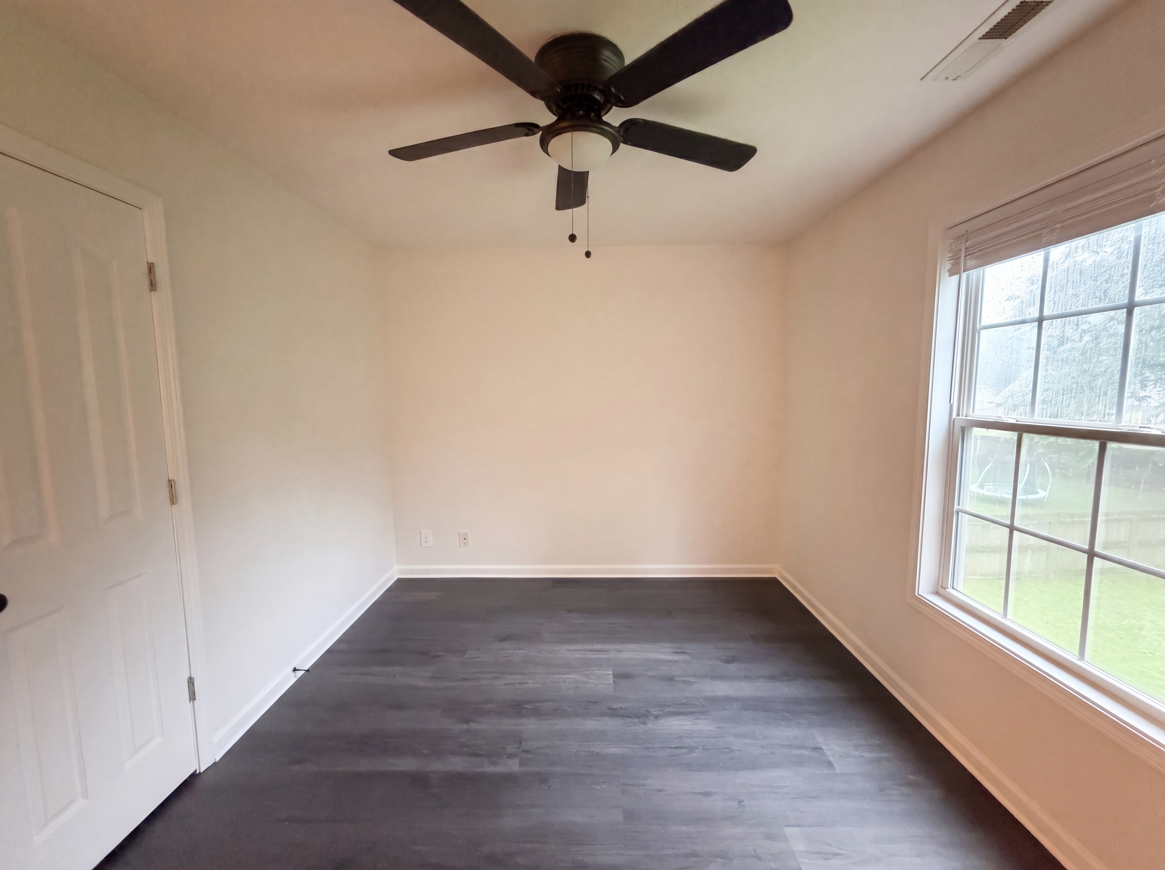 Photo 9 of 22 of 3432 Fox Meadow Way, Clarksville, TN