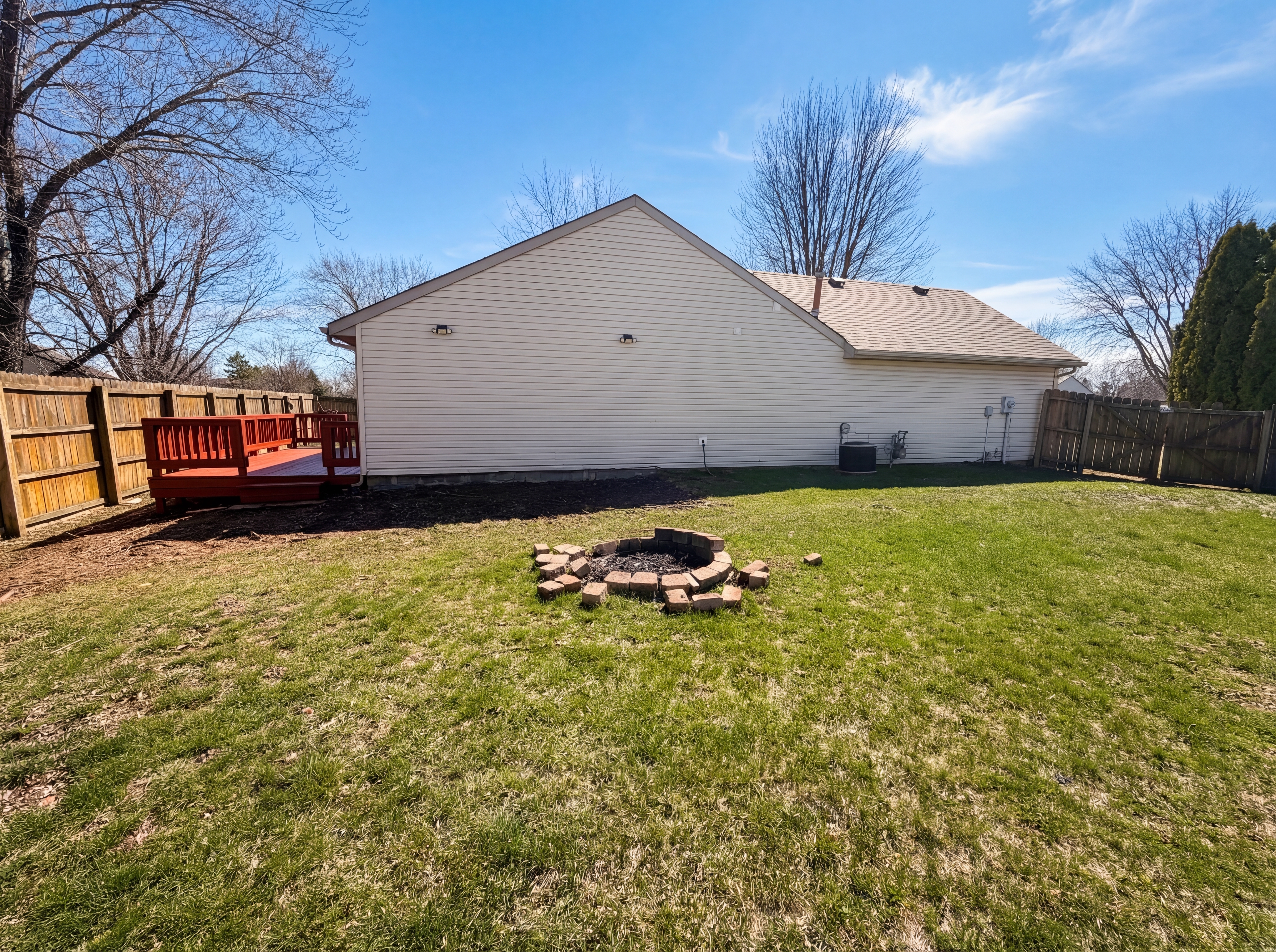 Photo 5 of 23 of 227 Park Place Ct, Avon, IN