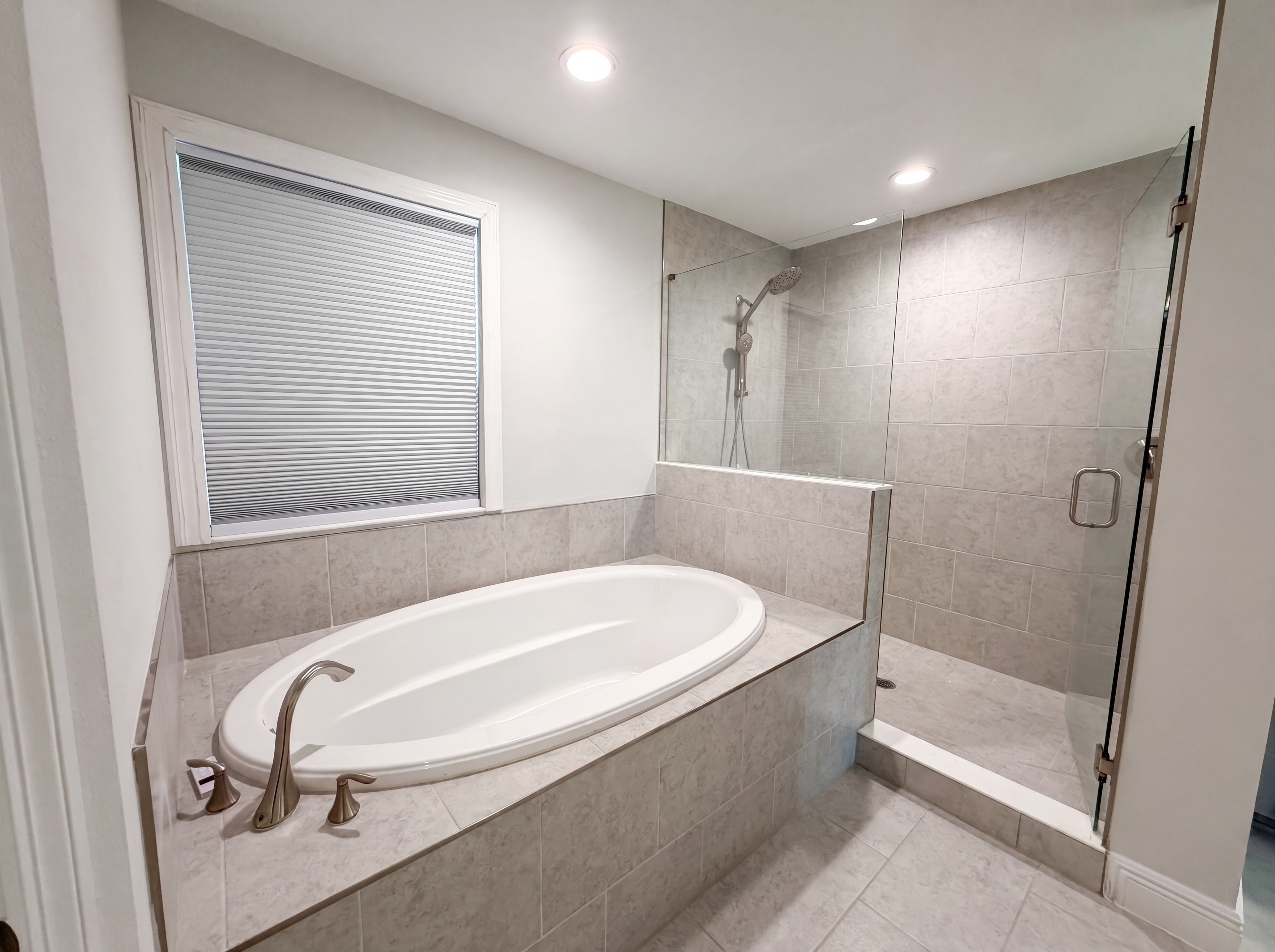 Photo 15 of 25 of 13176 Twin Bridges Dr, Riverview, FL