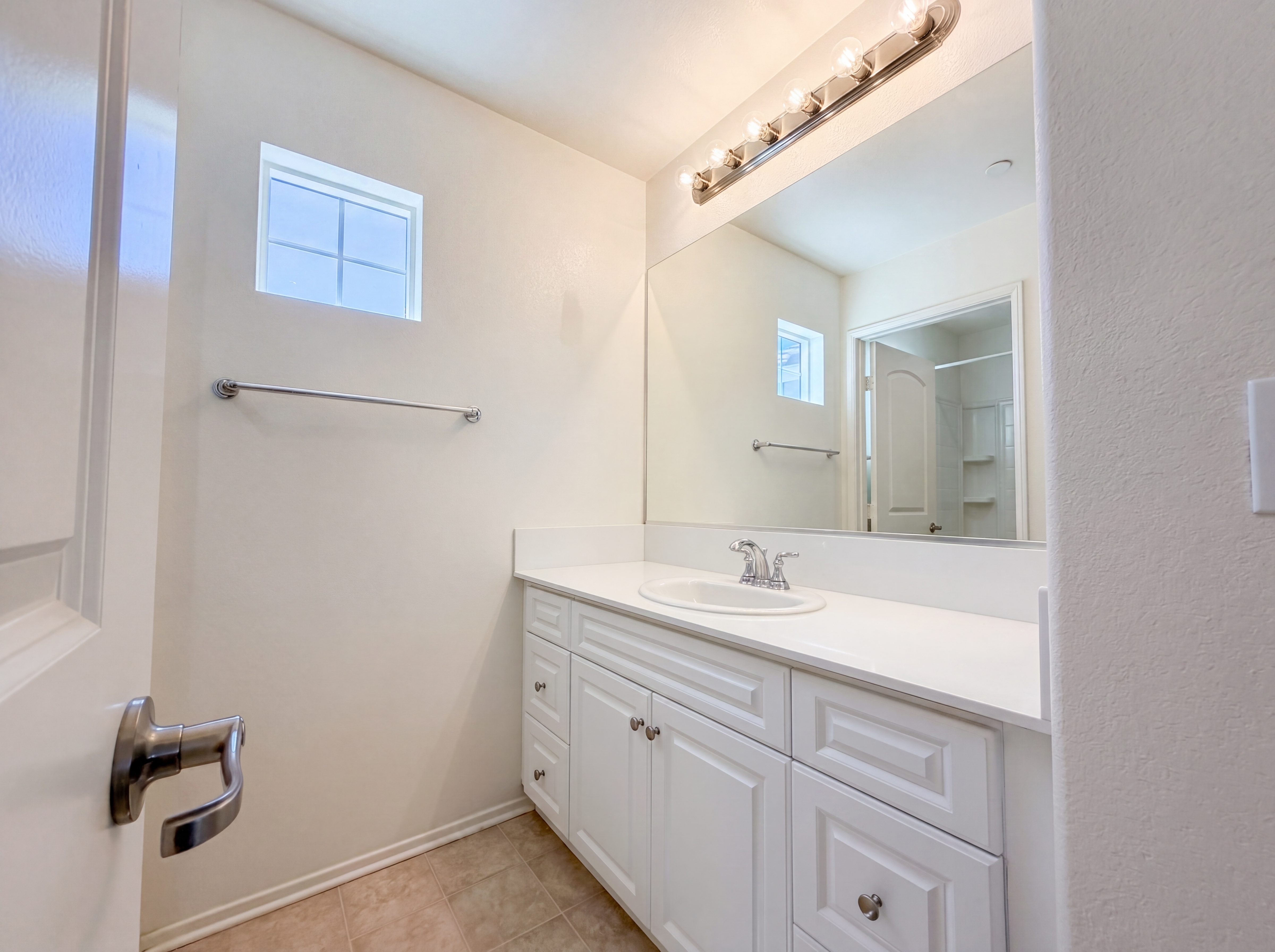 Photo 23 of 34 of 15110 Paseo Verde Pl, Victorville, CA