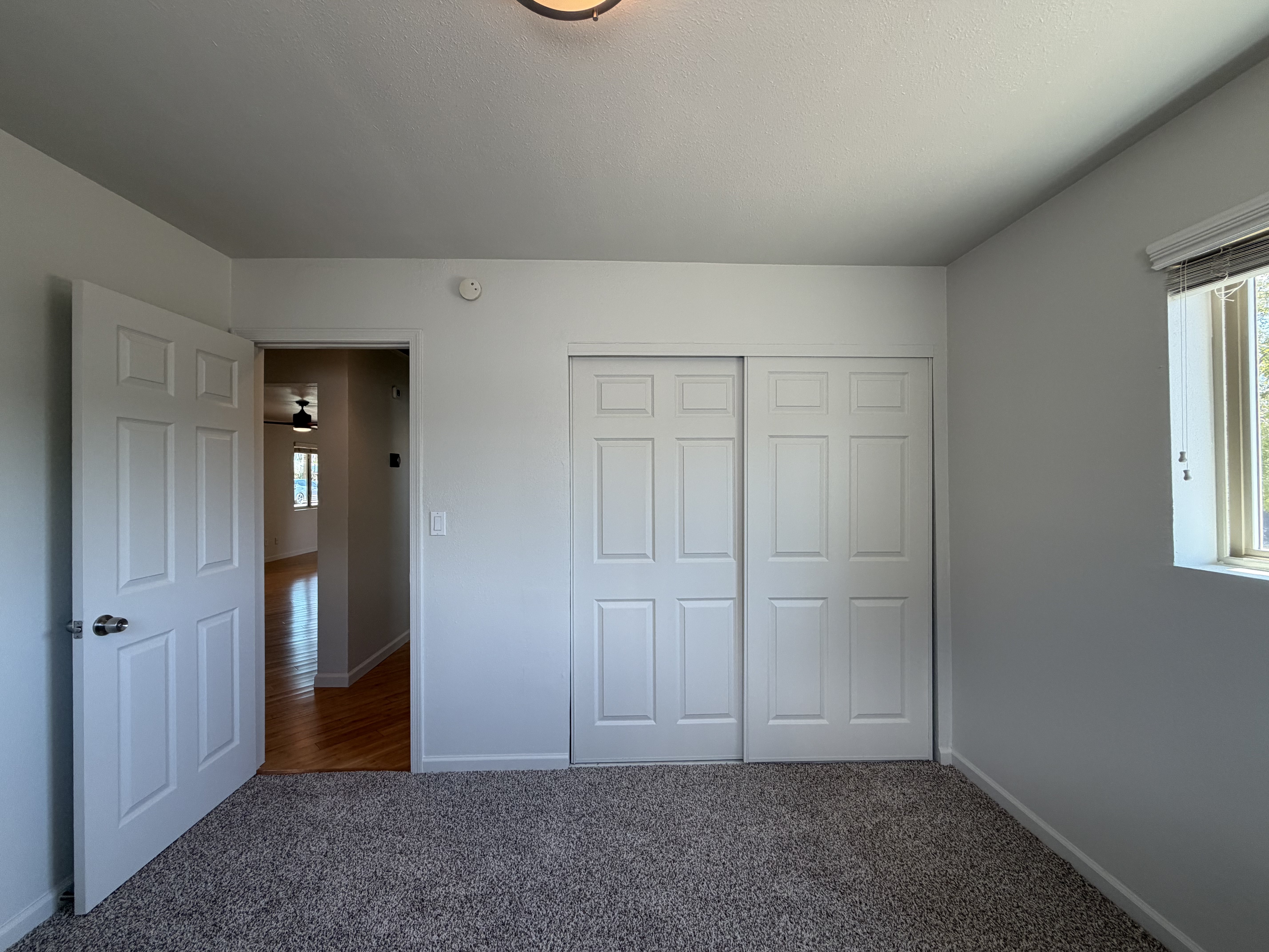 Photo 17 of 29 of 909 W Missouri Ave, Phoenix, AZ