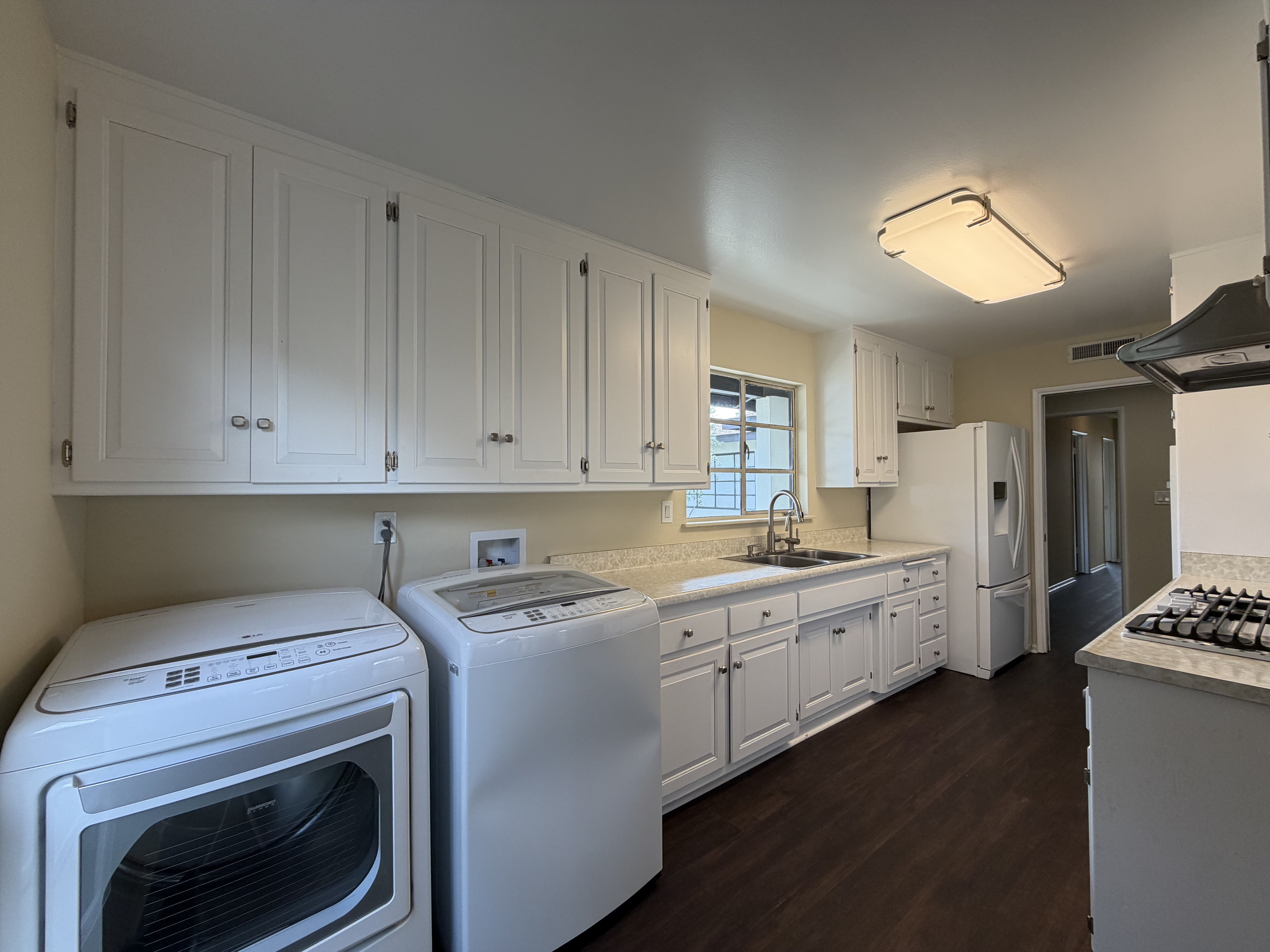 Photo 6 of 20 of 12903 Wingo St, Pacoima, CA
