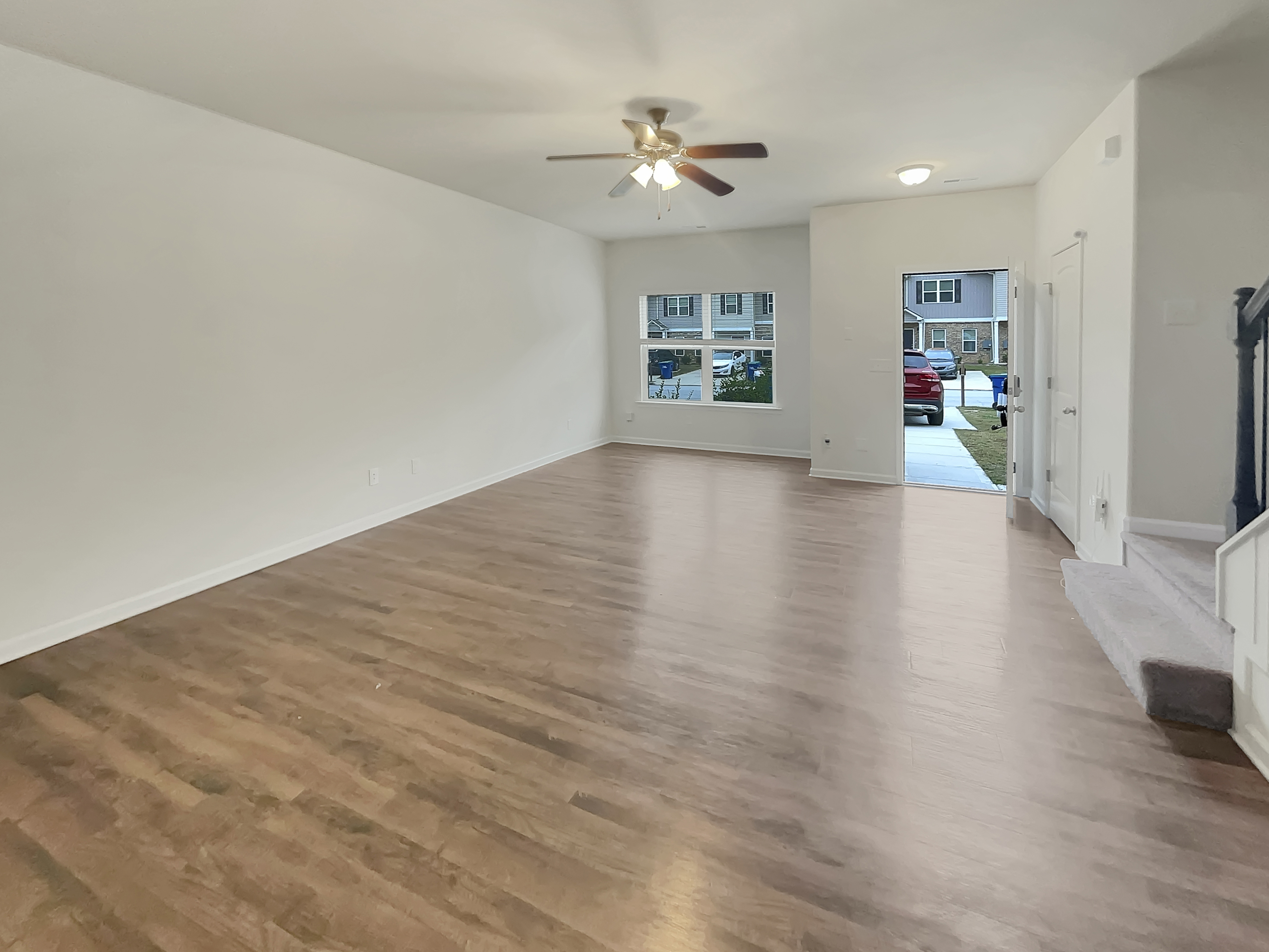 Photo 3 of 23 of 6077 Oakley Rd, Union City, GA