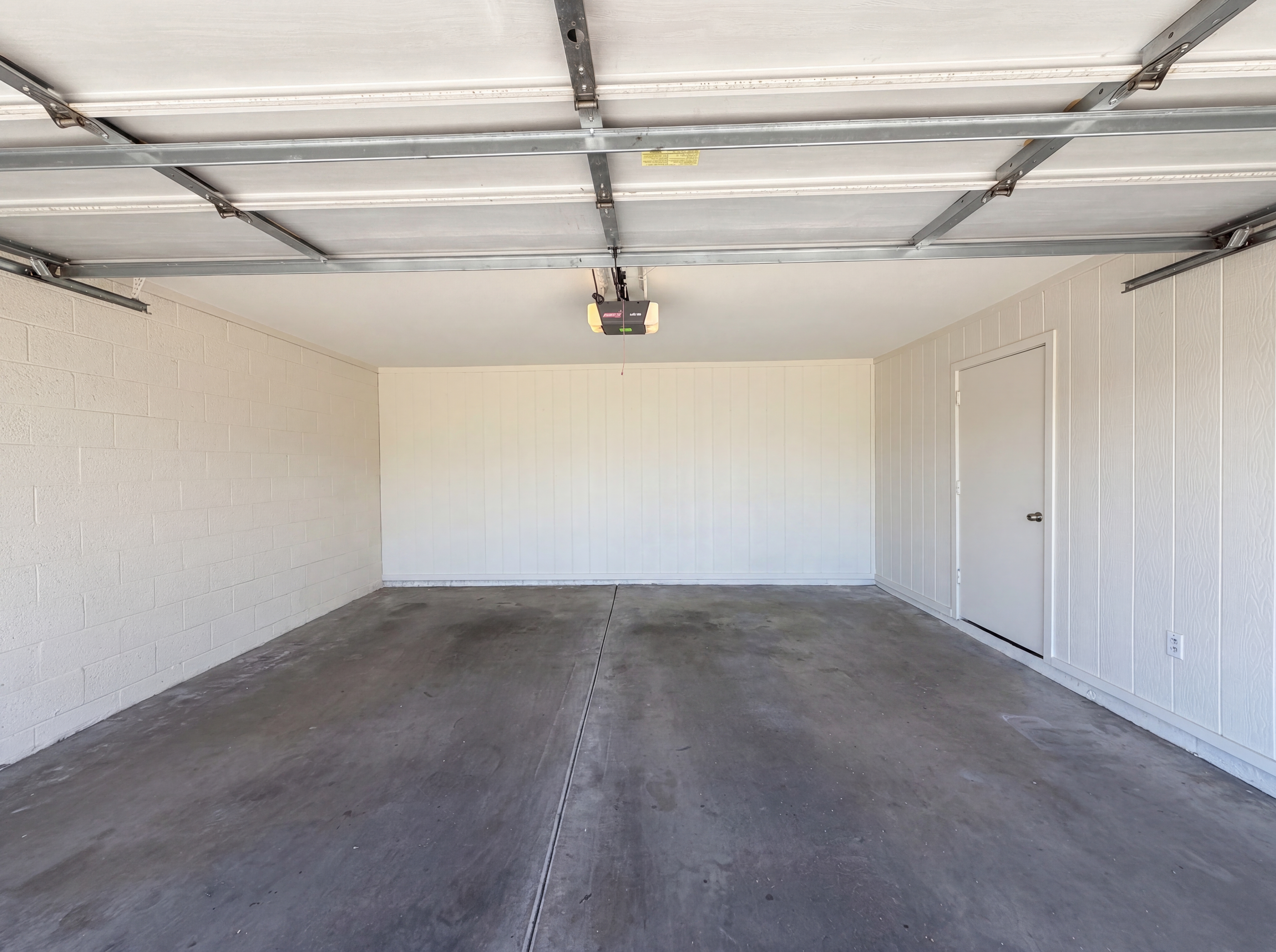 Photo 17 of 24 of 2346 E Mescal St, Phoenix, AZ