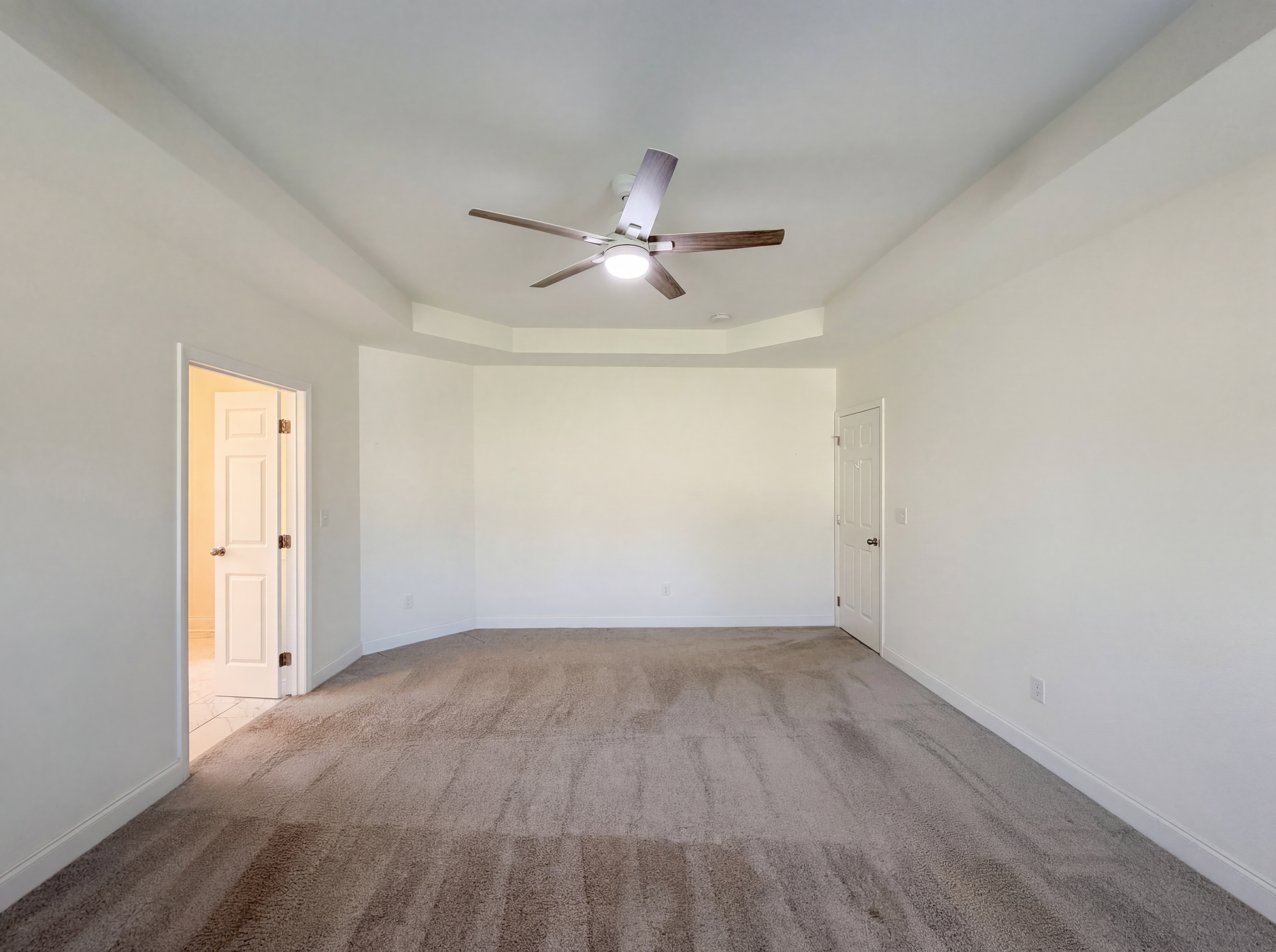 Photo 23 of 44 of 2714 Green Ash Ln, Knoxville, TN