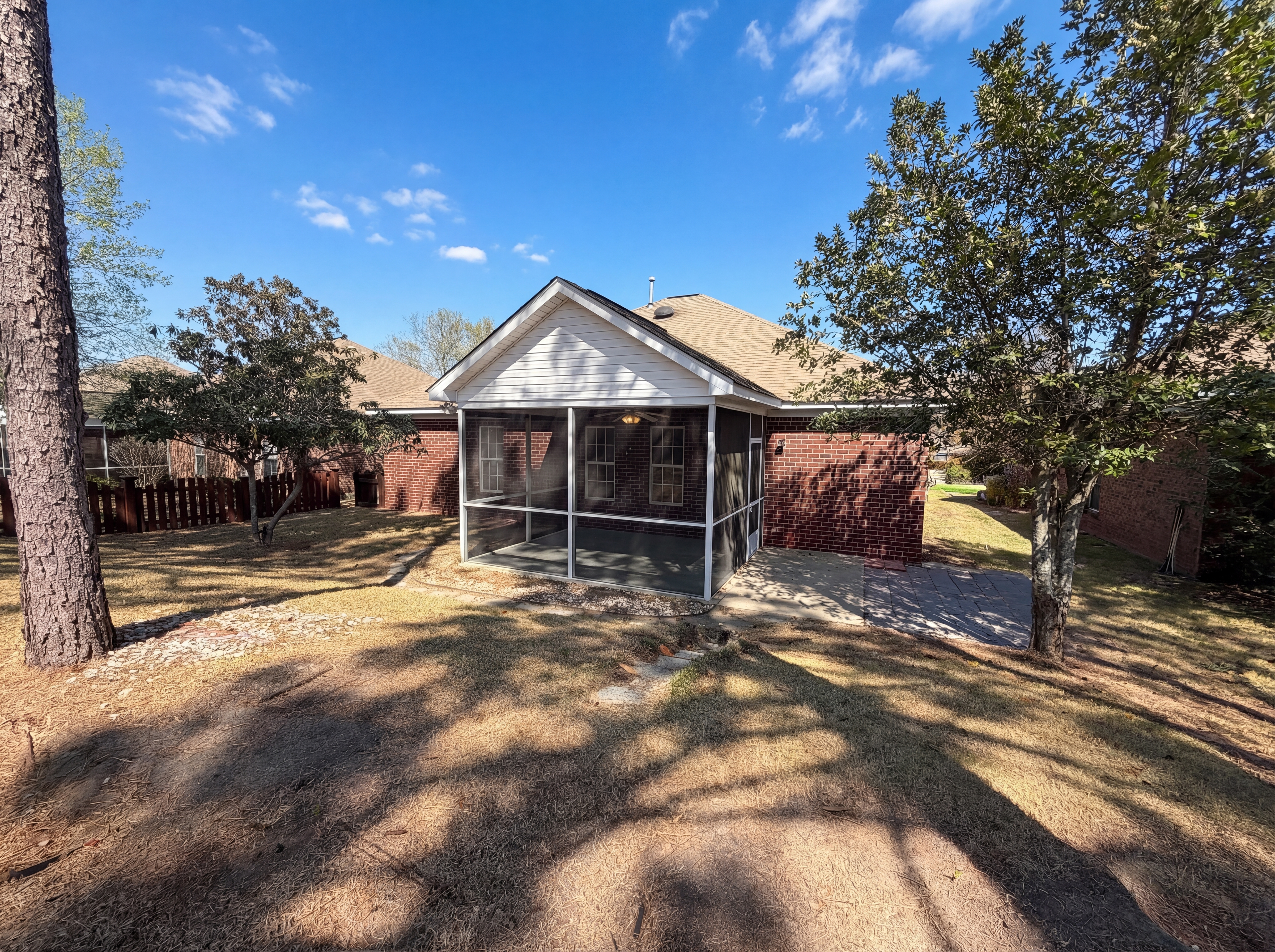 Photo 5 of 21 of 227 Faversham Ln, Columbia, SC