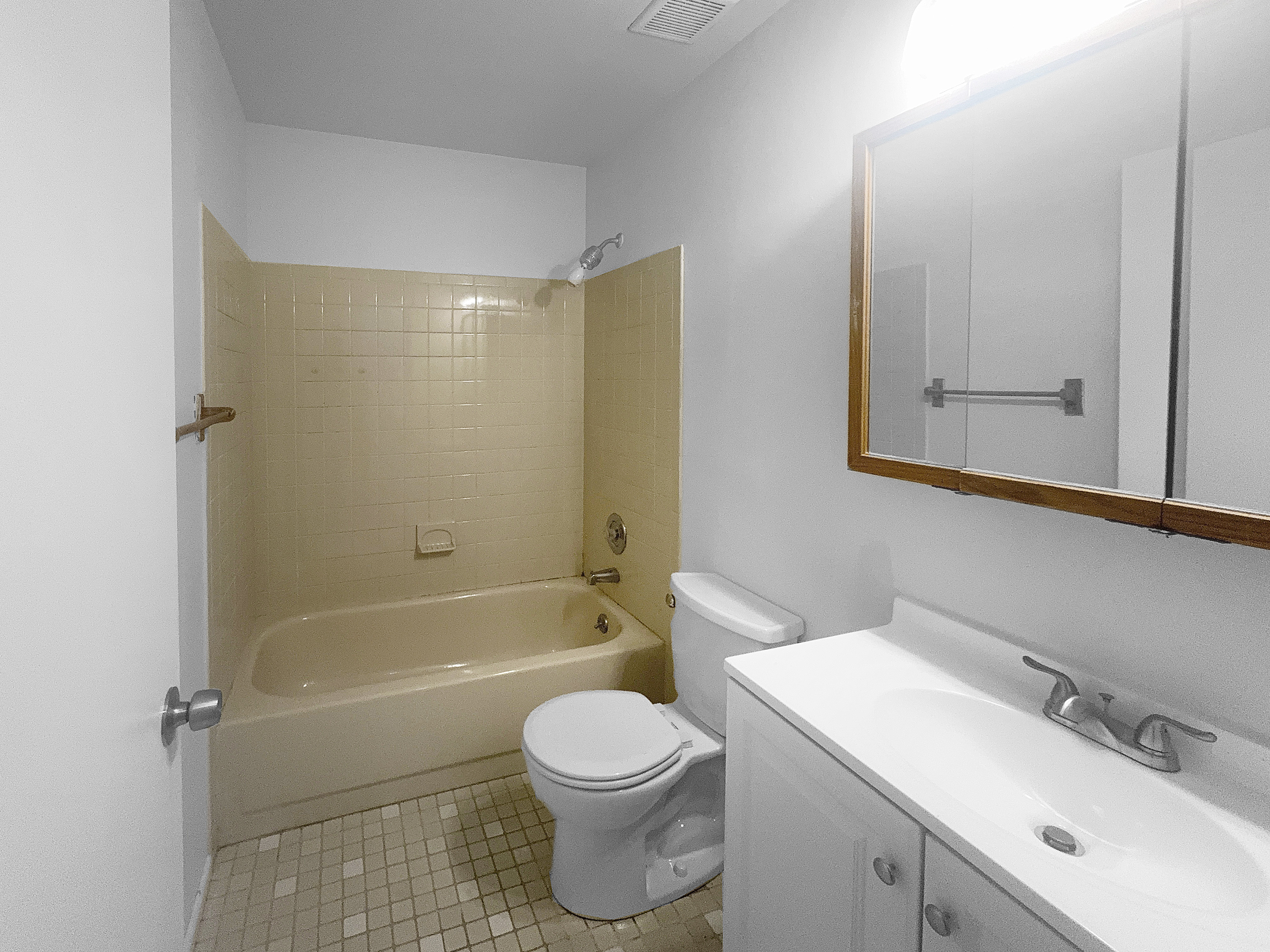 Photo 7 of 22 of 238 Drake Ln, Roxbury, NJ
