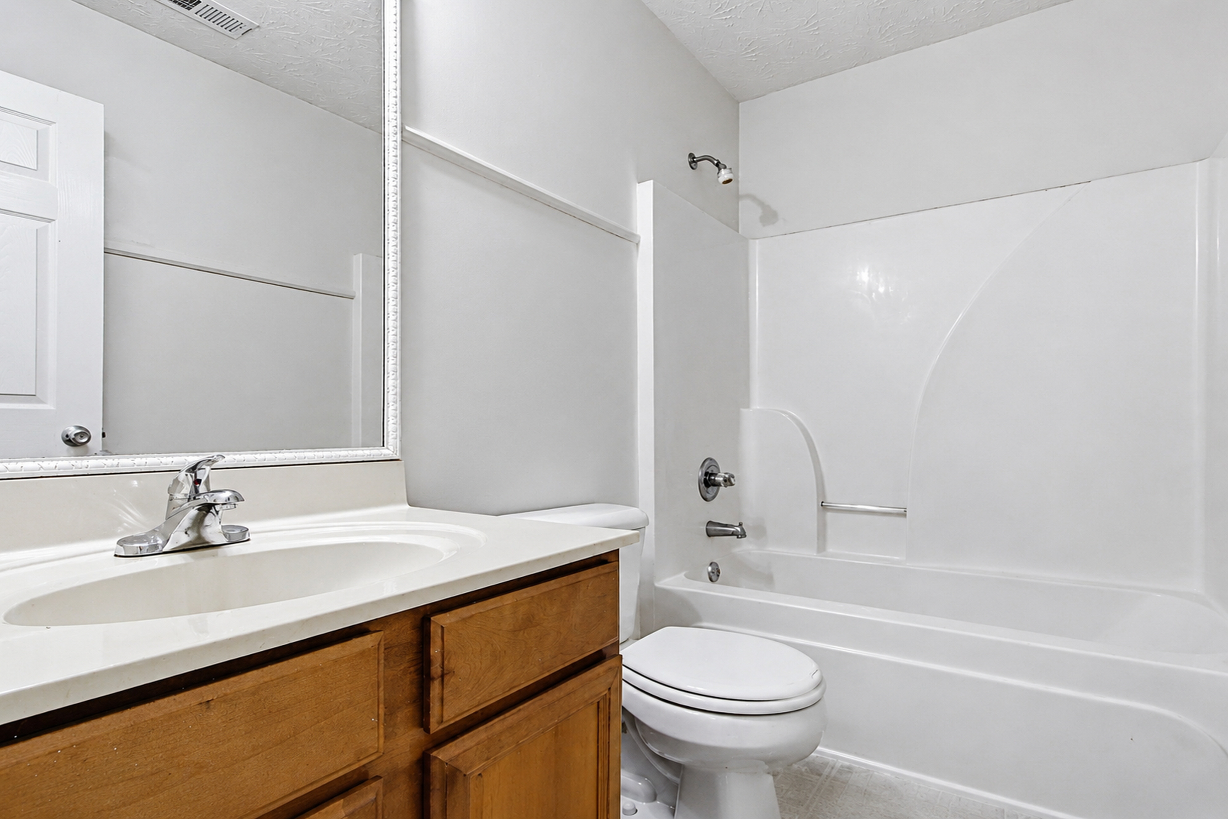 Photo 31 of 41 of 225 Avonlea Dr, Covington, GA