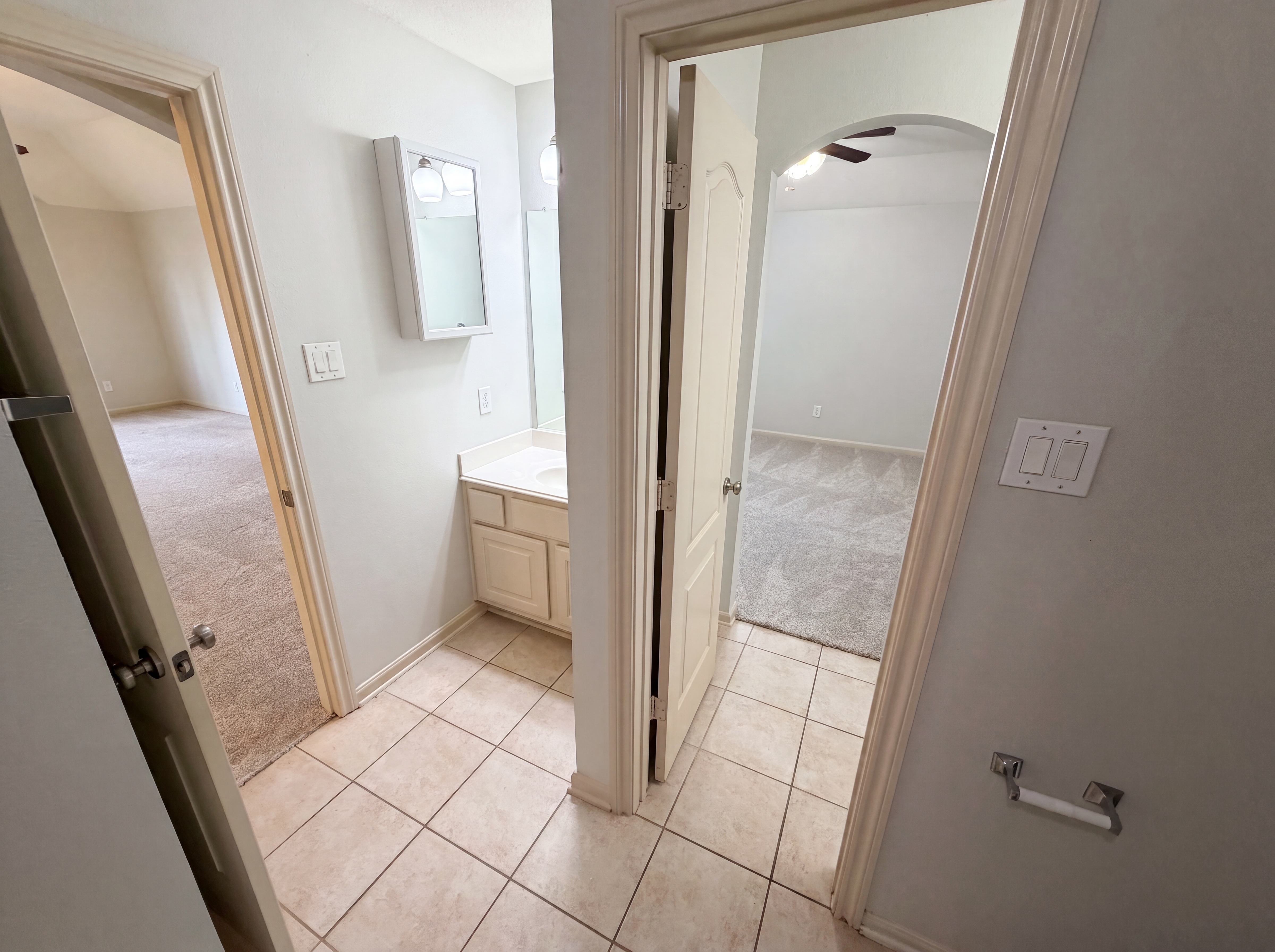 Photo 29 of 36 of 15822 Maple Shores Dr, Houston, TX