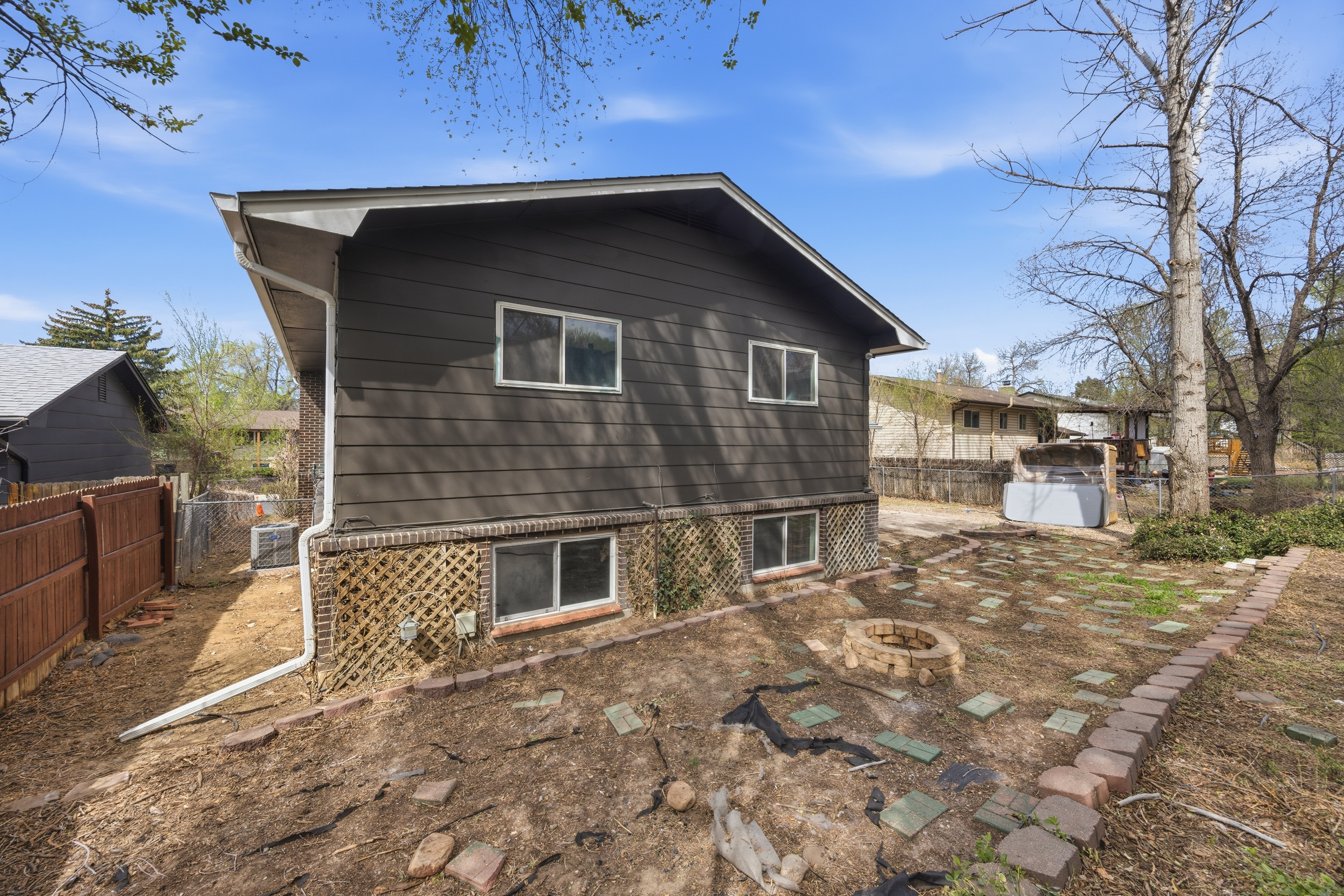 Photo 37 of 41 of 724 Squire St, Colorado Springs, CO