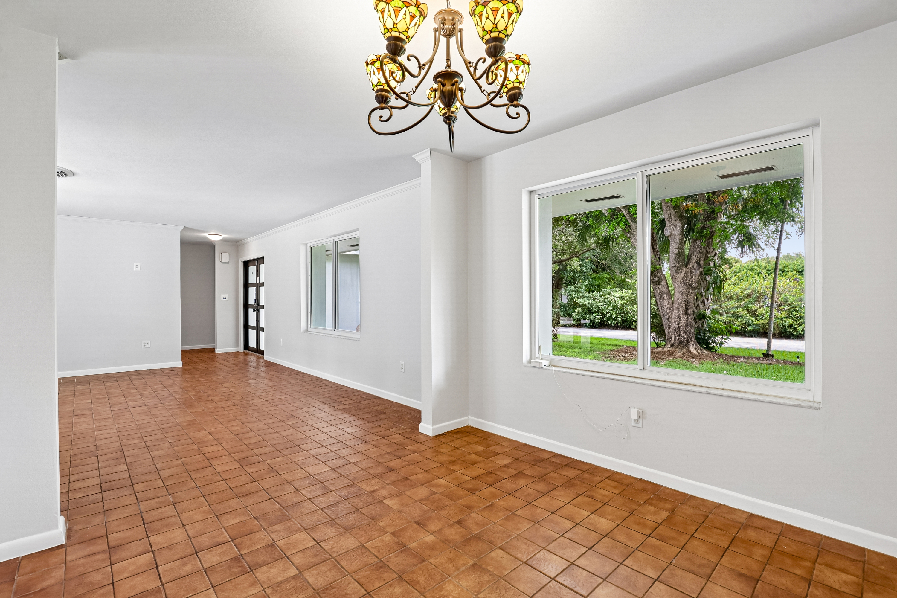 Photo 16 of 48 of 14851 SW 69th Ct, Palmetto Bay, FL