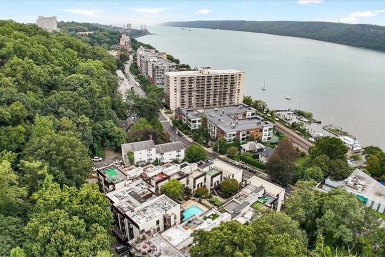1200 Warburton Ave, Yonkers, NY 10701 Opendoor