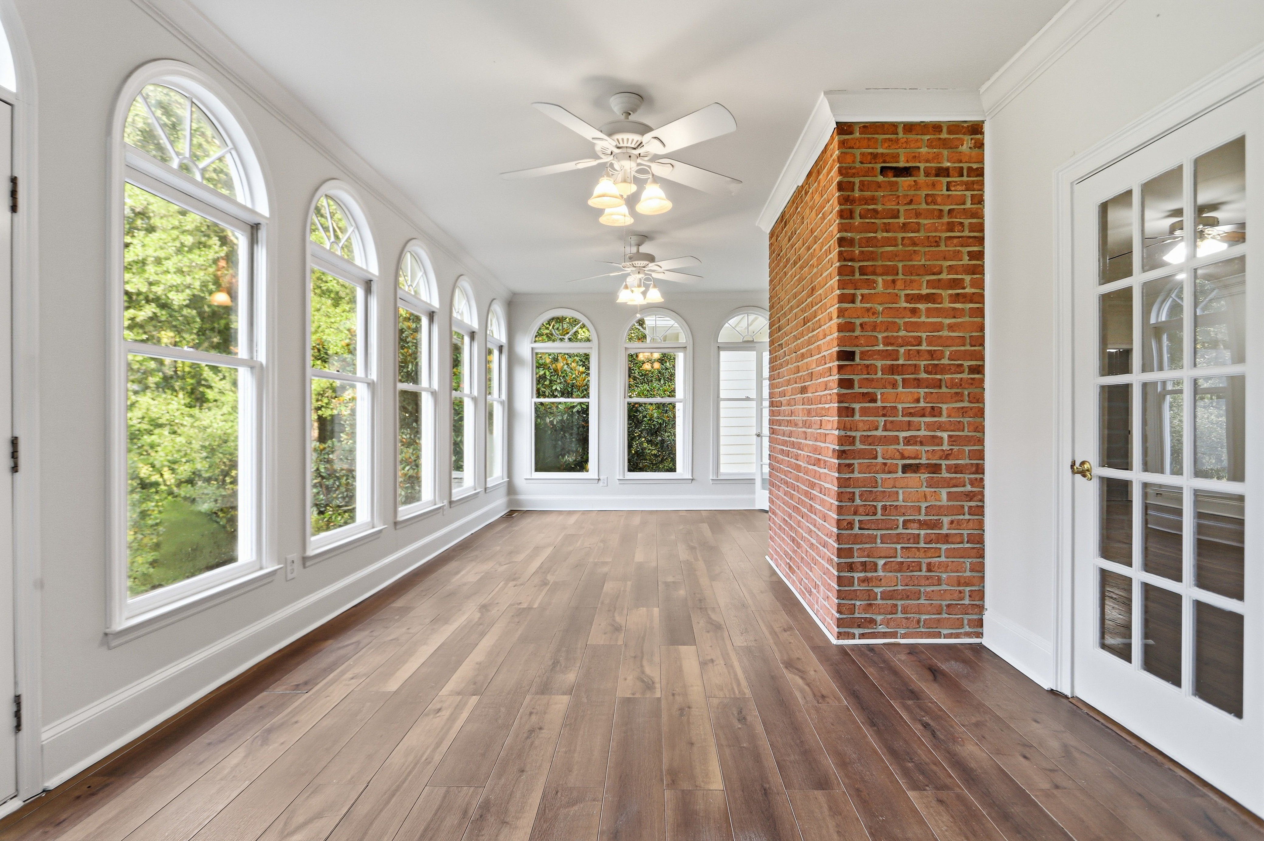 Photo 17 of 28 of 1102 Timber Glen Ct SW, Lilburn, GA