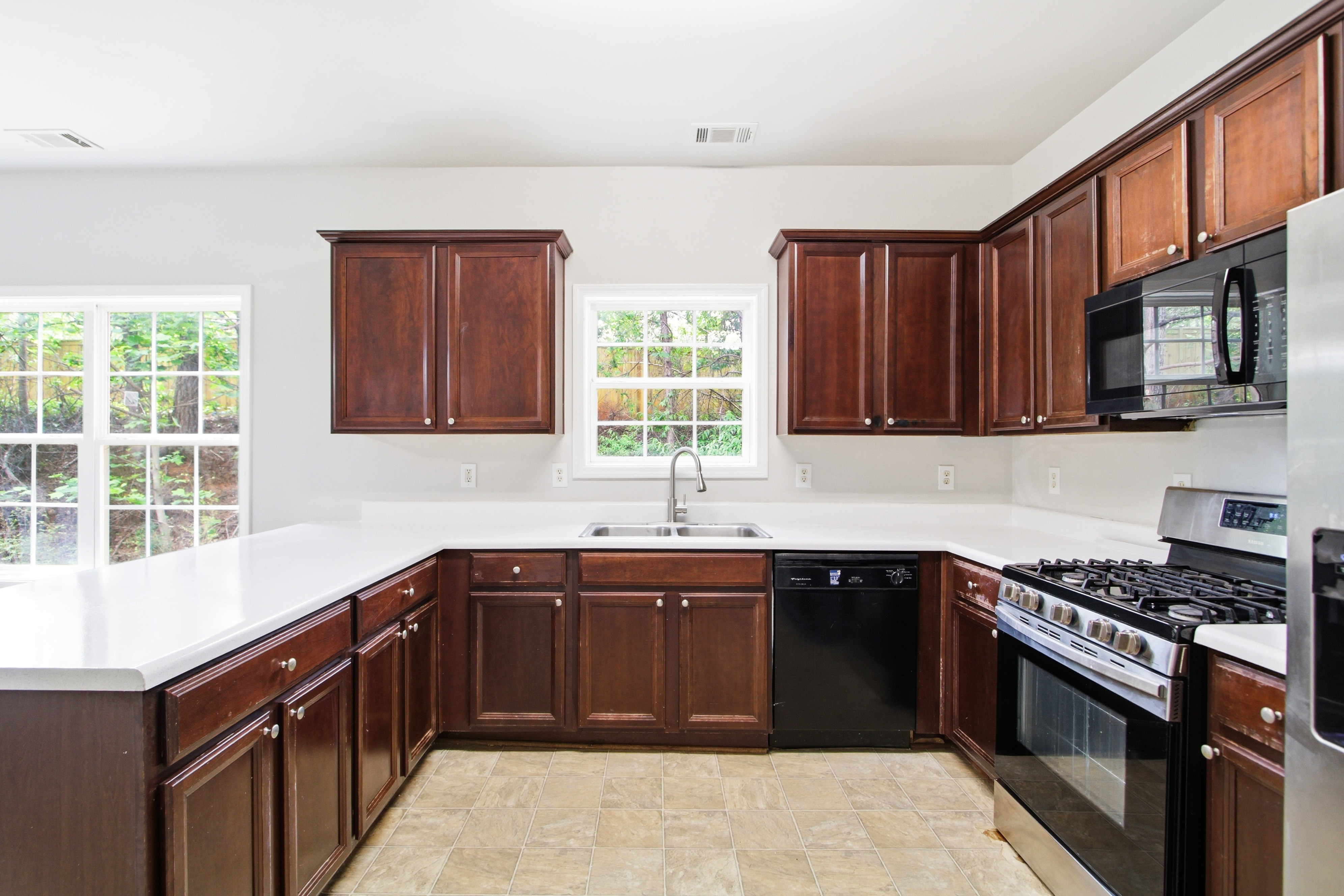 Photo 22 of 41 of 3105 Anneewakee Falls Pkwy, Douglasville, GA