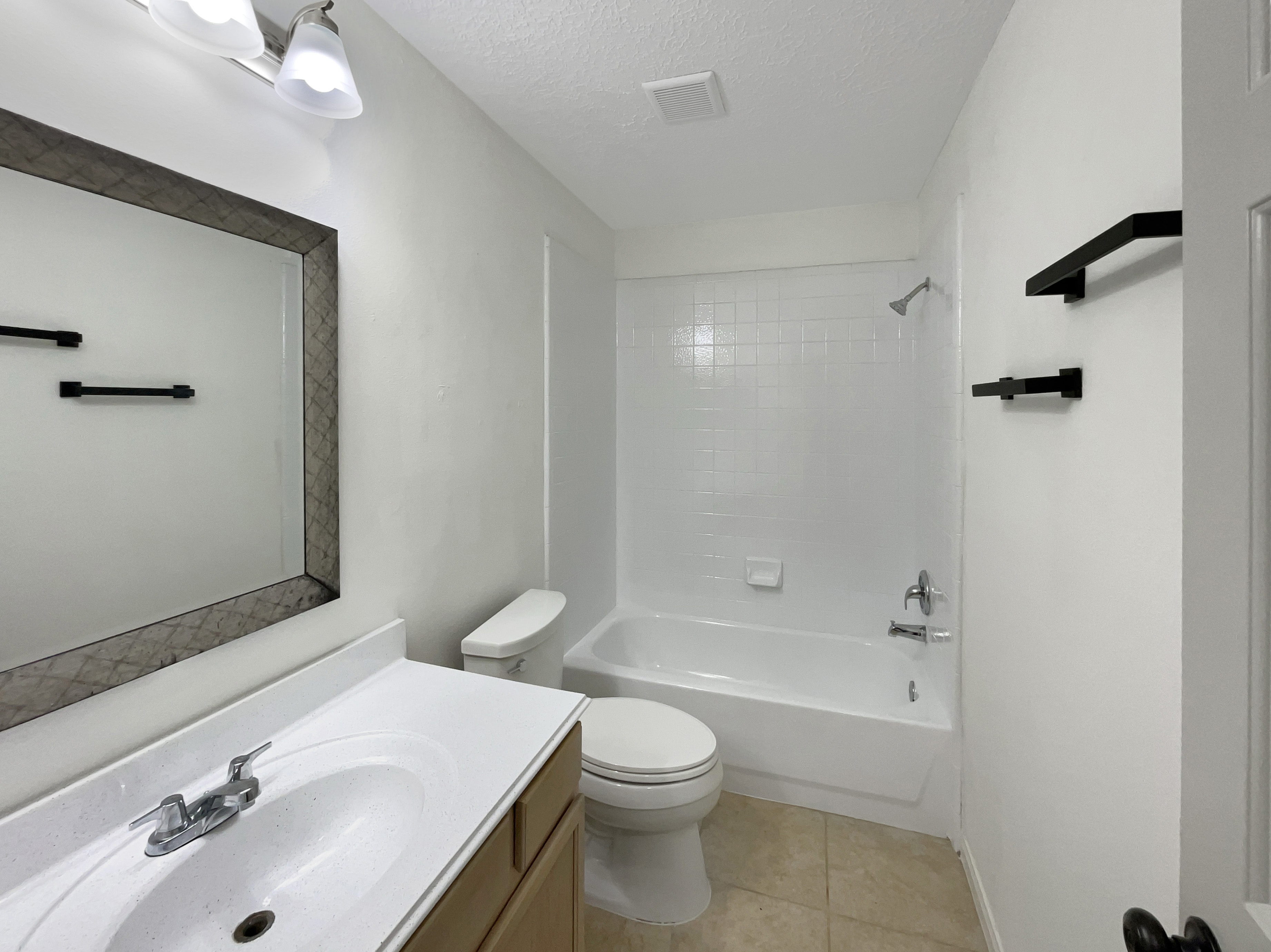 Photo 16 of 19 of 4326 Eaglewood Trail Dr, Fresno, TX