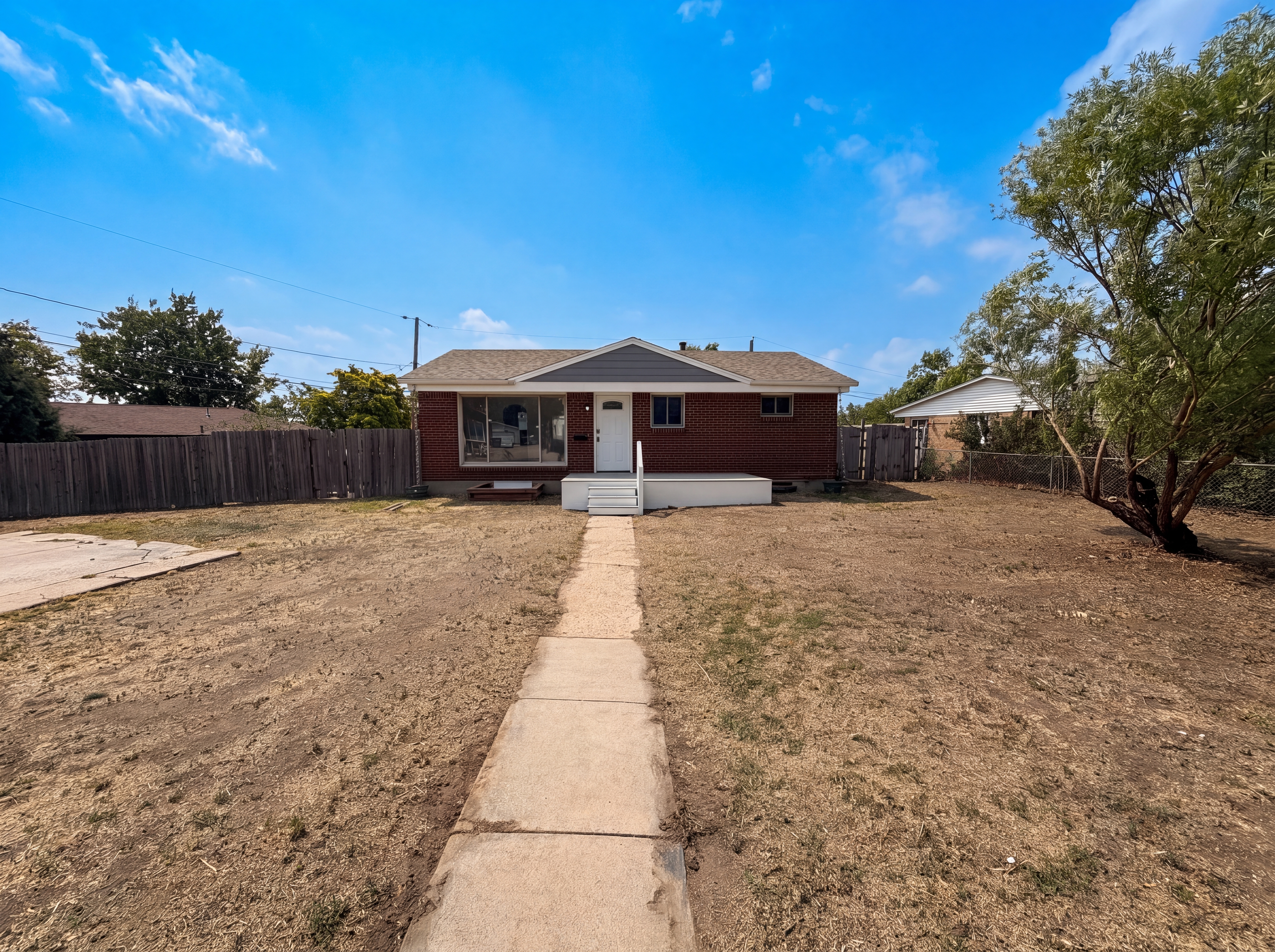 Photo 18 of 23 of 9190 Cypress Dr, Thornton, CO