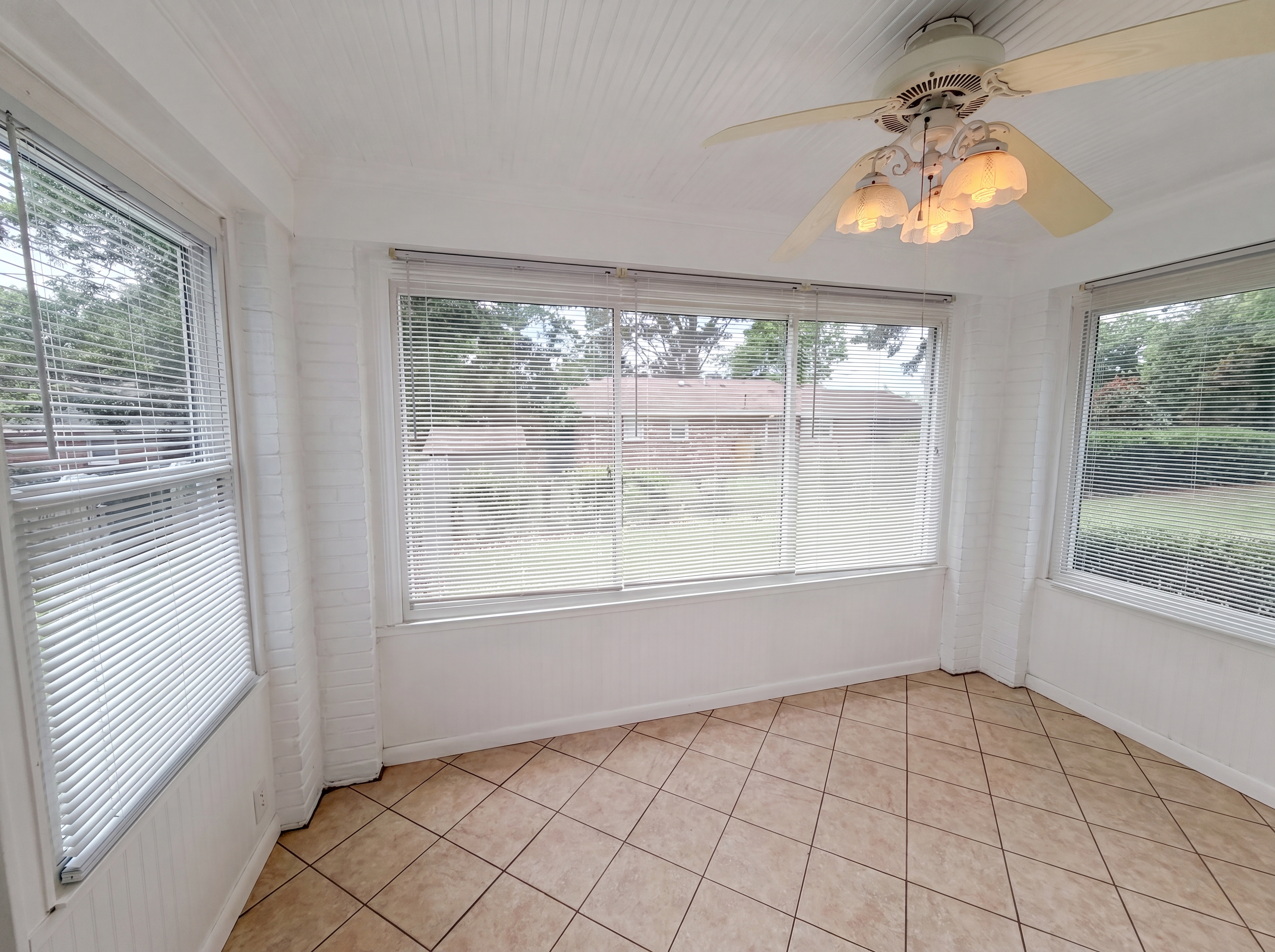 Photo 15 of 23 of 1558 Hazelwood Rd, Columbia, SC