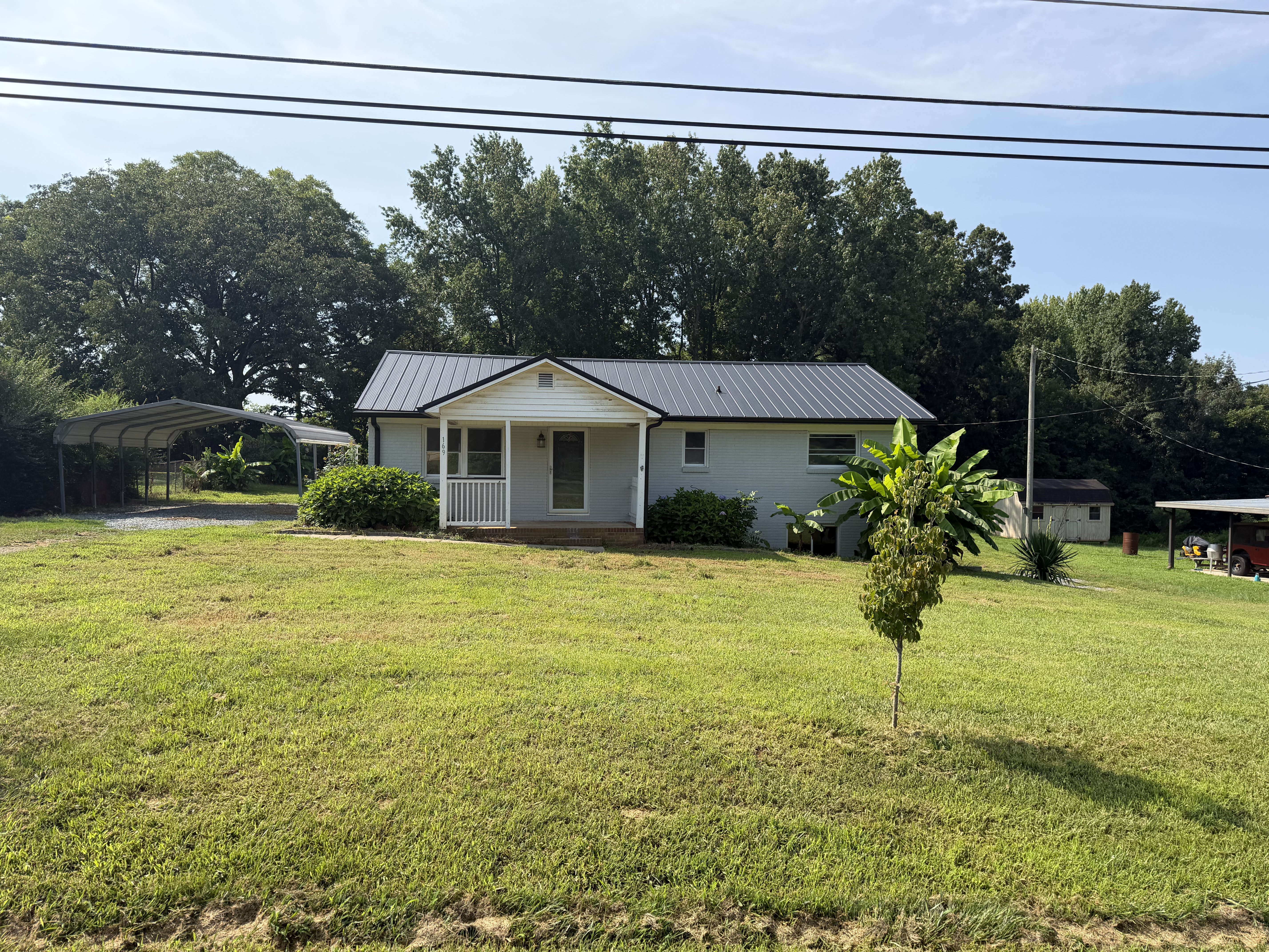 Photo 12 of 20 of 169 Bedford Dr, Lexington, NC