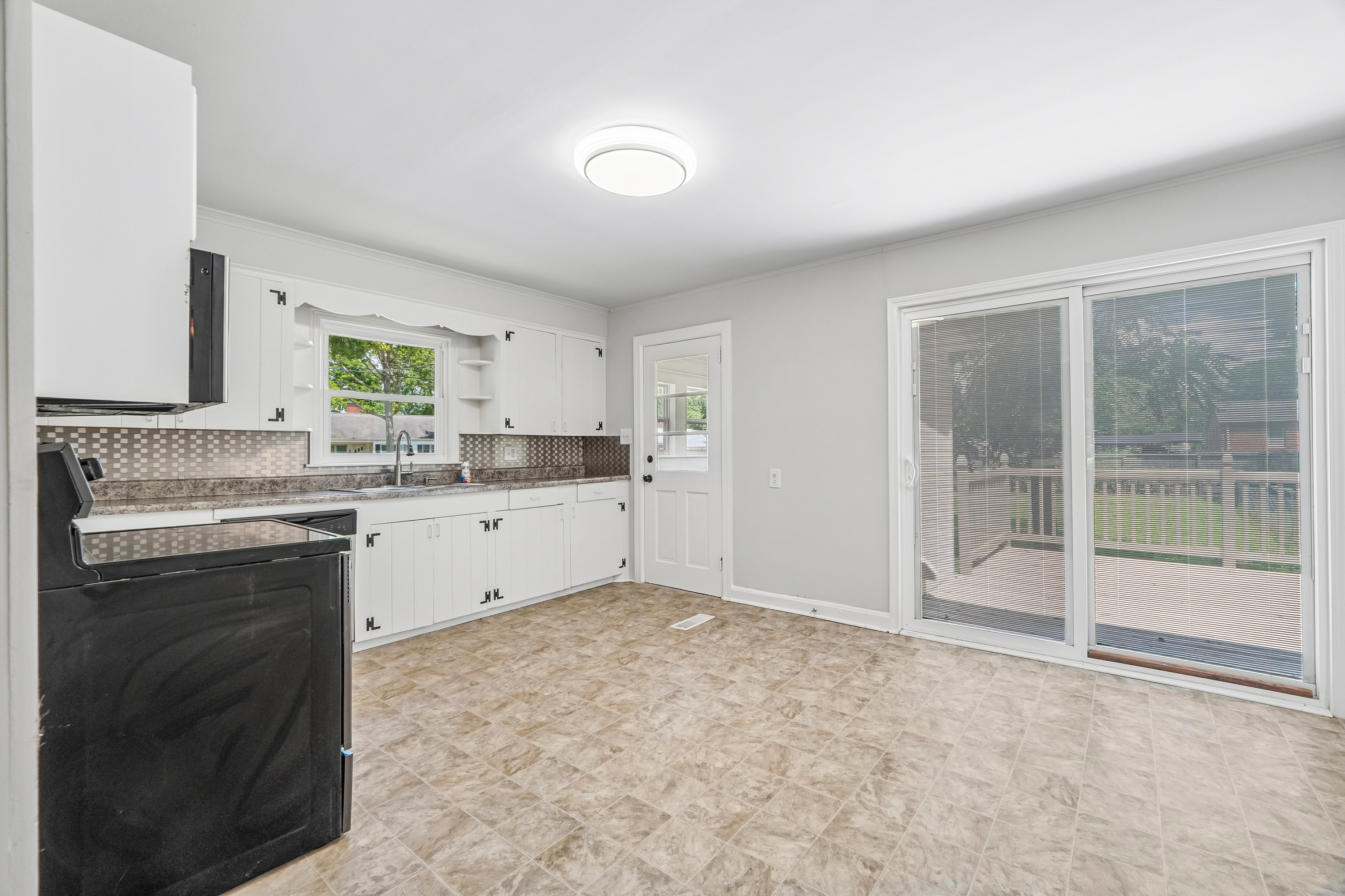 Photo 6 of 28 of 808 Lowery St, Shelby, NC