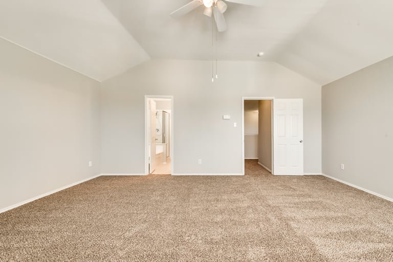 Photo 19 of 34 - 1525 Redman Dr, Royse City, TX 75189