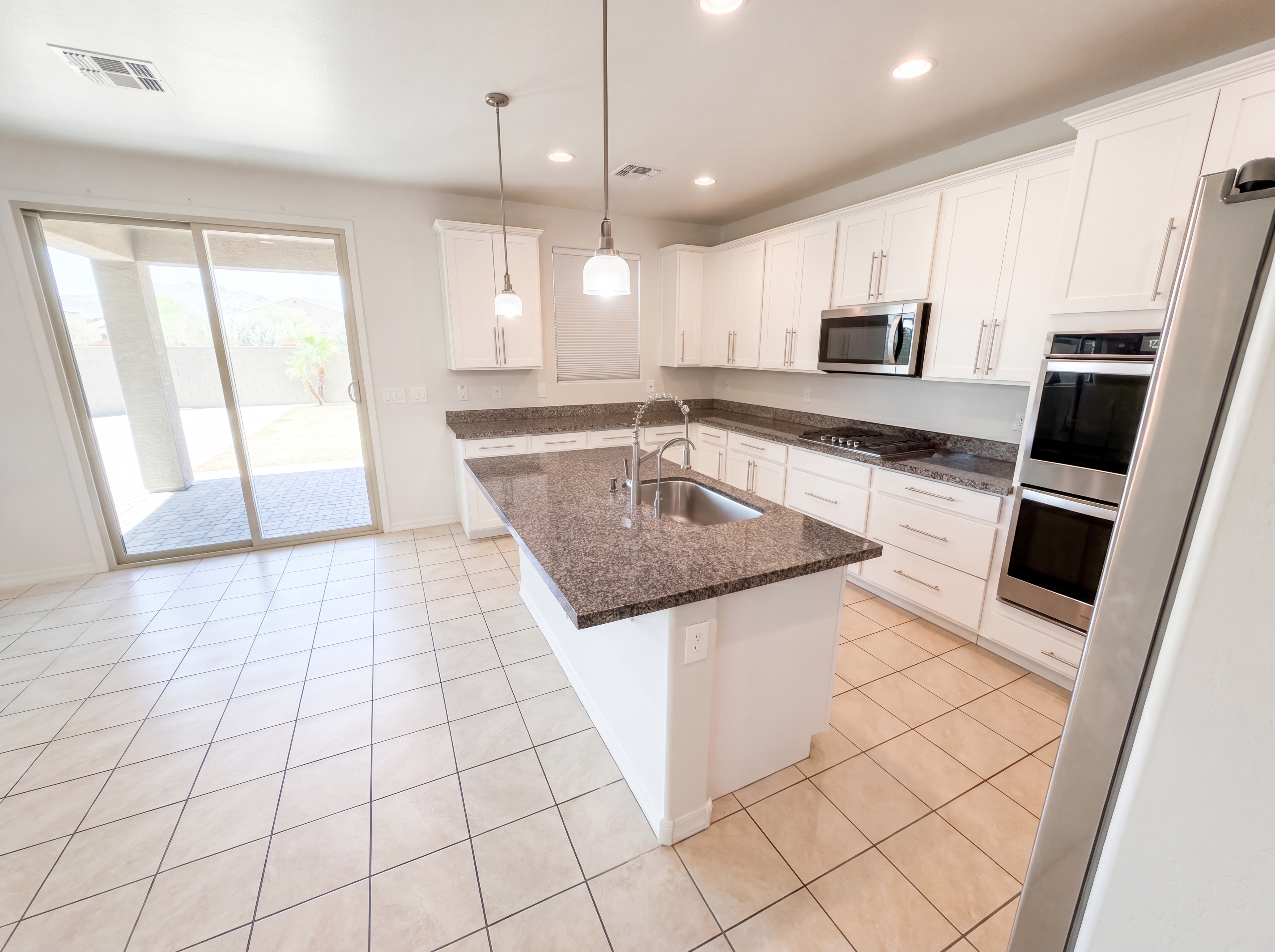 Photo 8 of 42 of 11284 N 186th Ln, Surprise, AZ