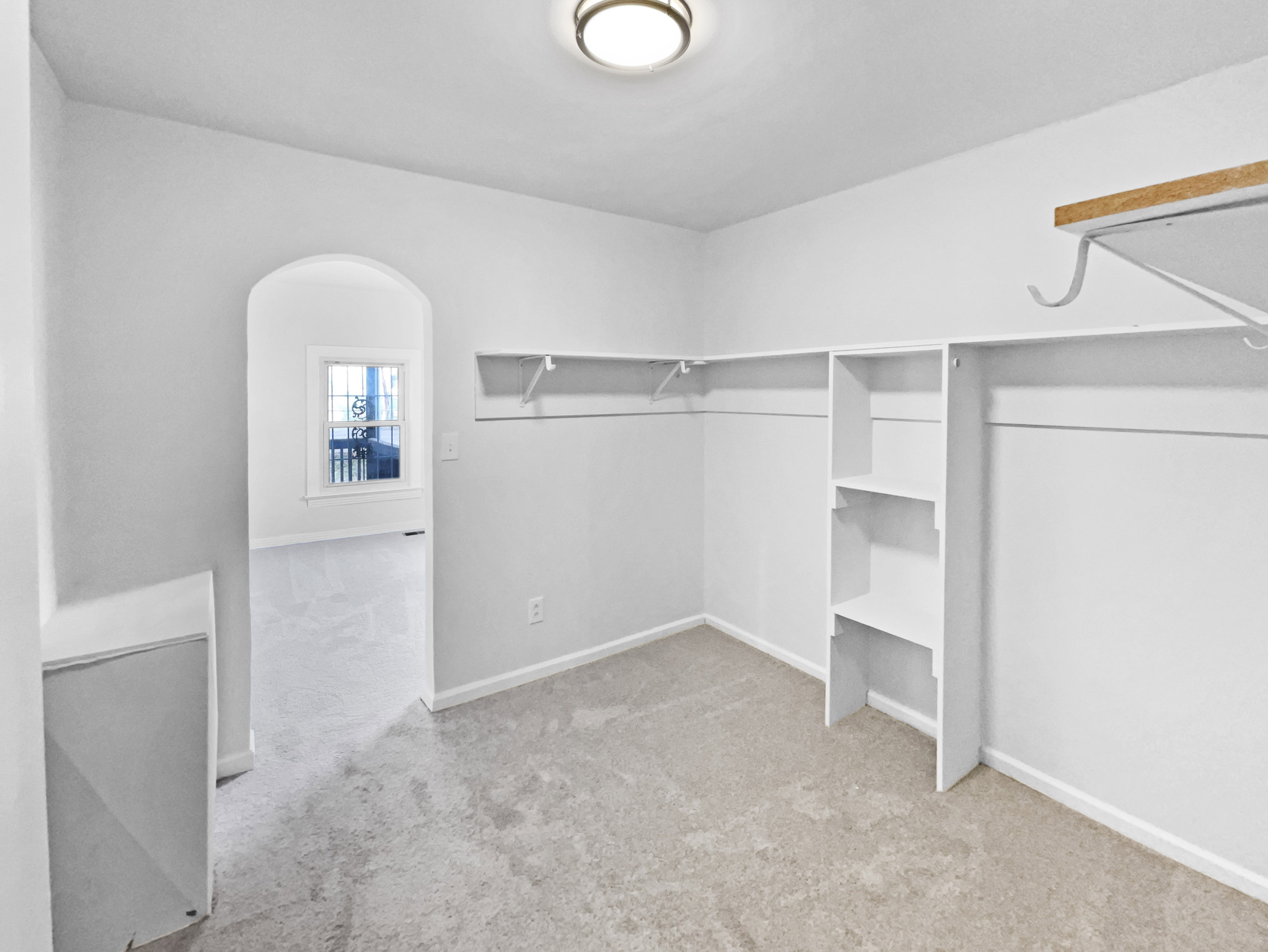 Photo 18 of 28 of 4028 Catalpa Ave, Knoxville, TN