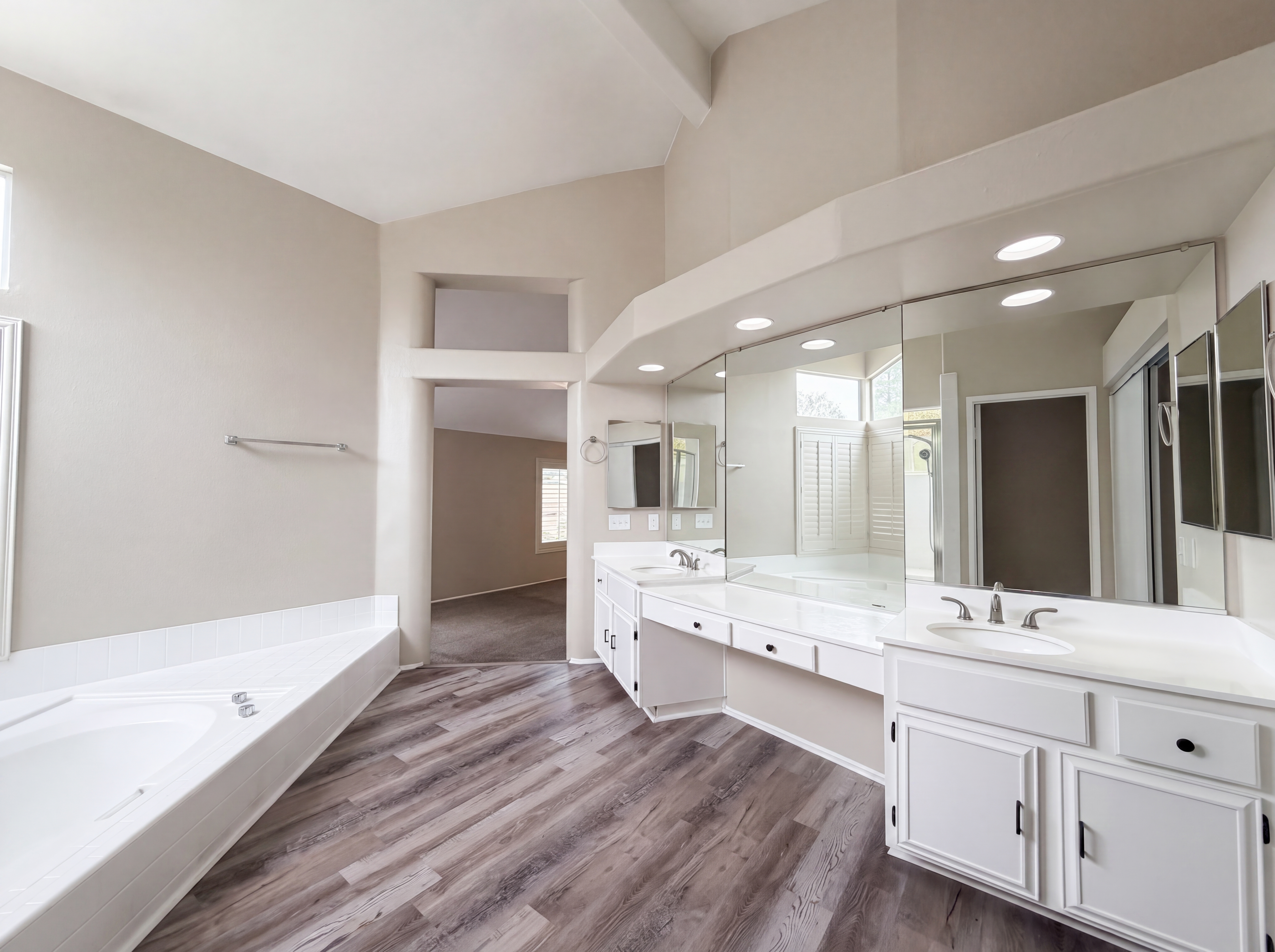Photo 17 of 22 of 39676 Ridgedale Dr, Murrieta, CA