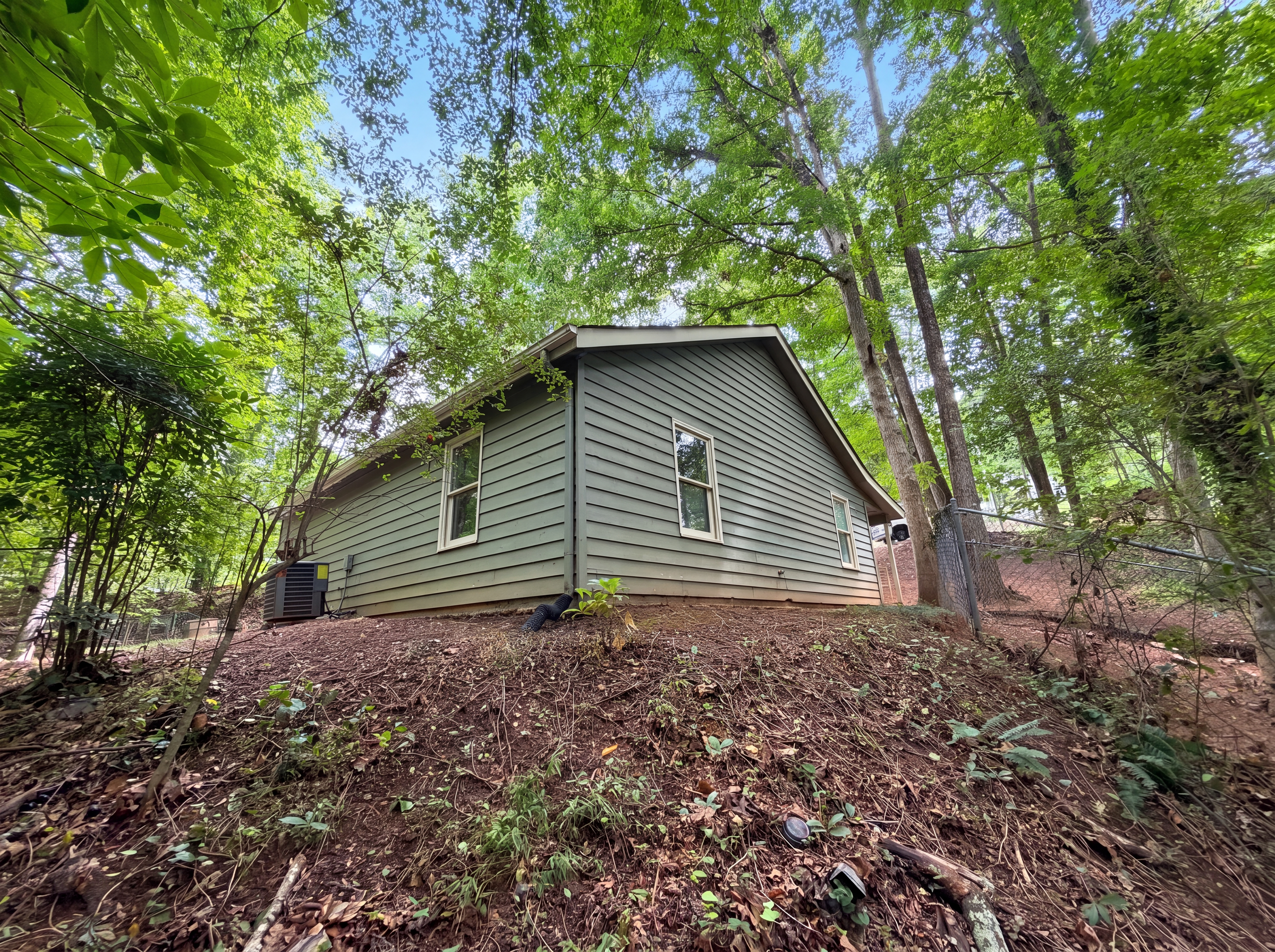 Photo 5 of 18 of 9315 Dogwood Pl, Gainesville, GA