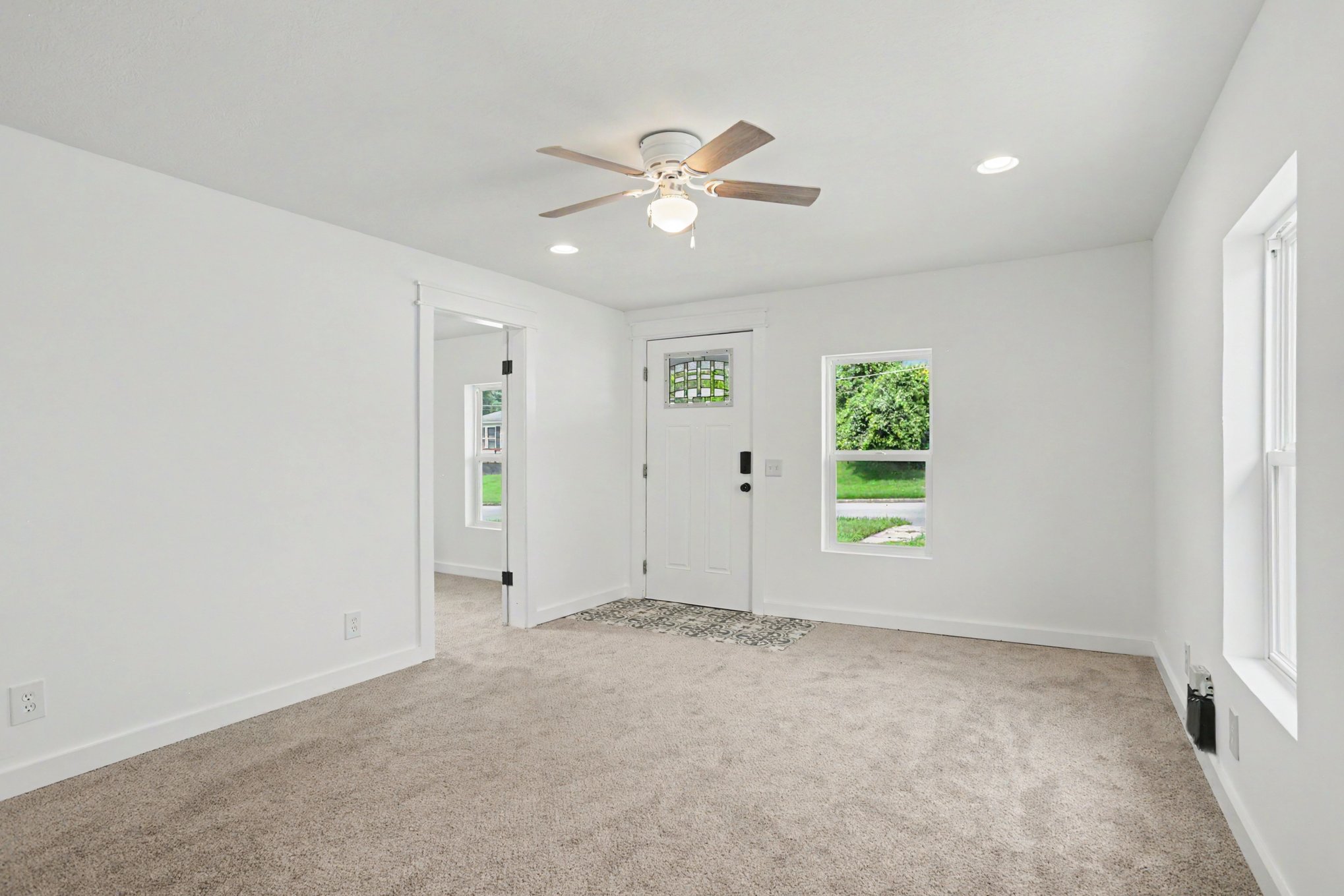 Photo 6 of 17 of 7 E Vine St, Jackson, OH