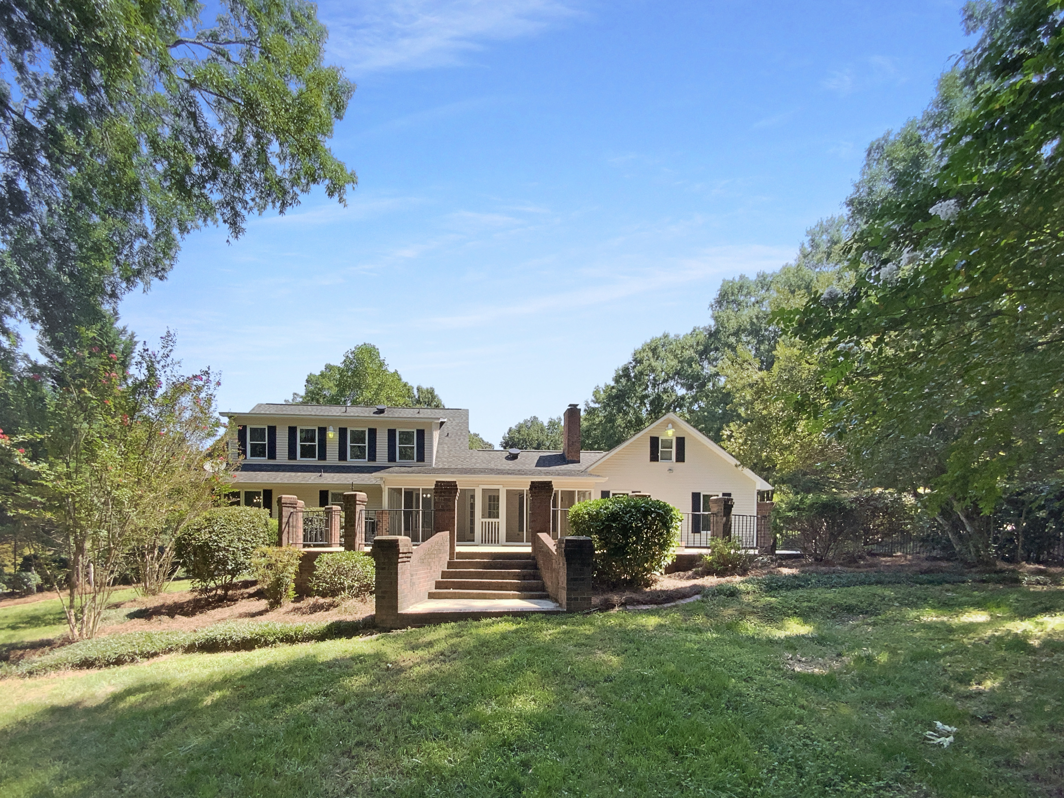 Photo 5 of 22 of 1871 Tara Trl, Lancaster, SC