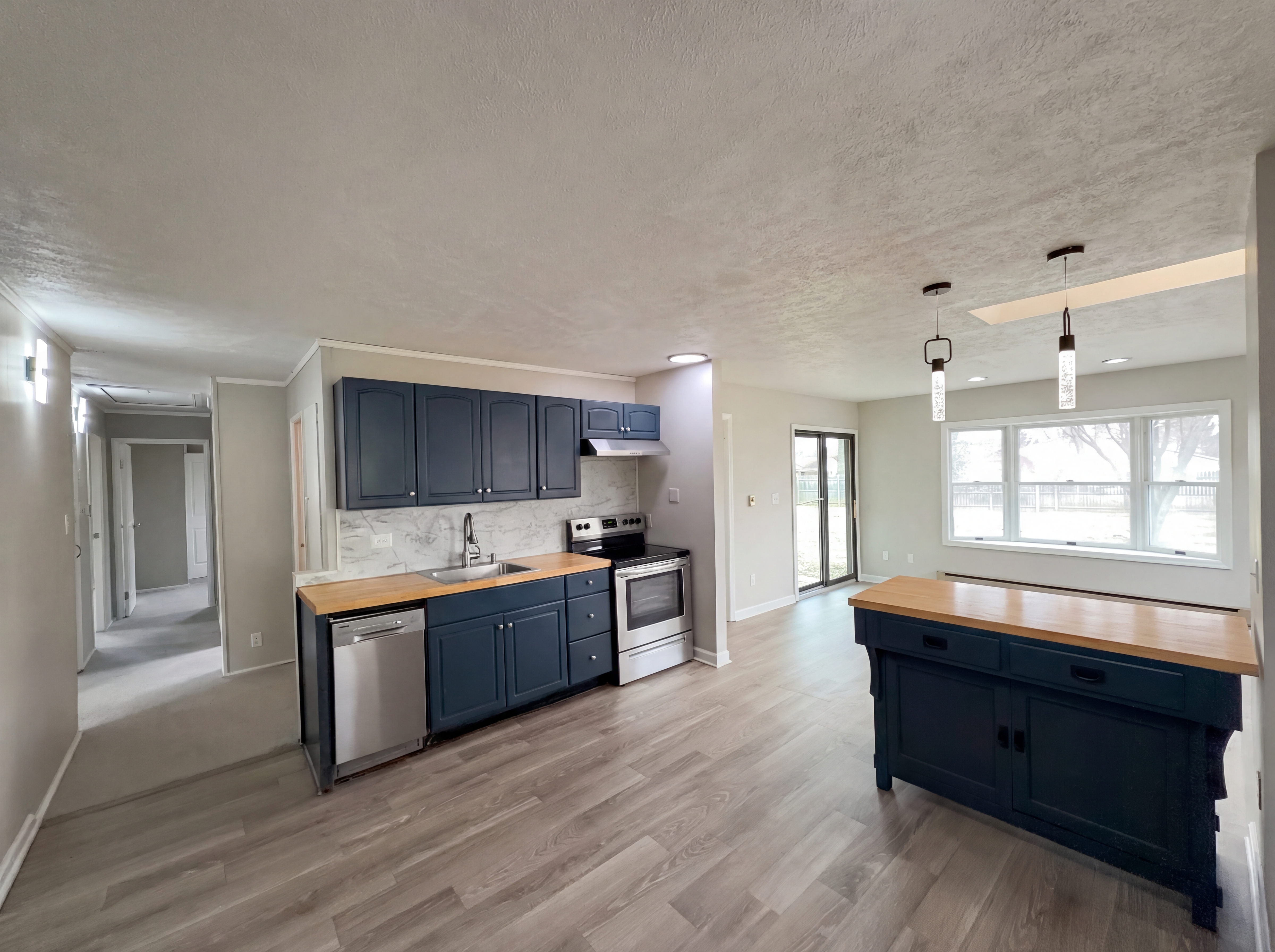 Photo 8 of 20 of 210 Littlebrook Dr, Fairfield, OH