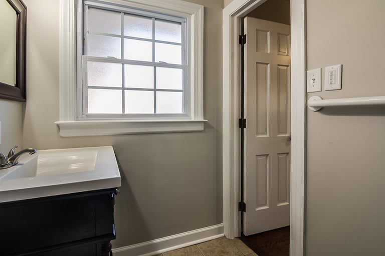 Photo 19 of 34 - 4205 Saint James Church Rd, Raleigh, NC 27604