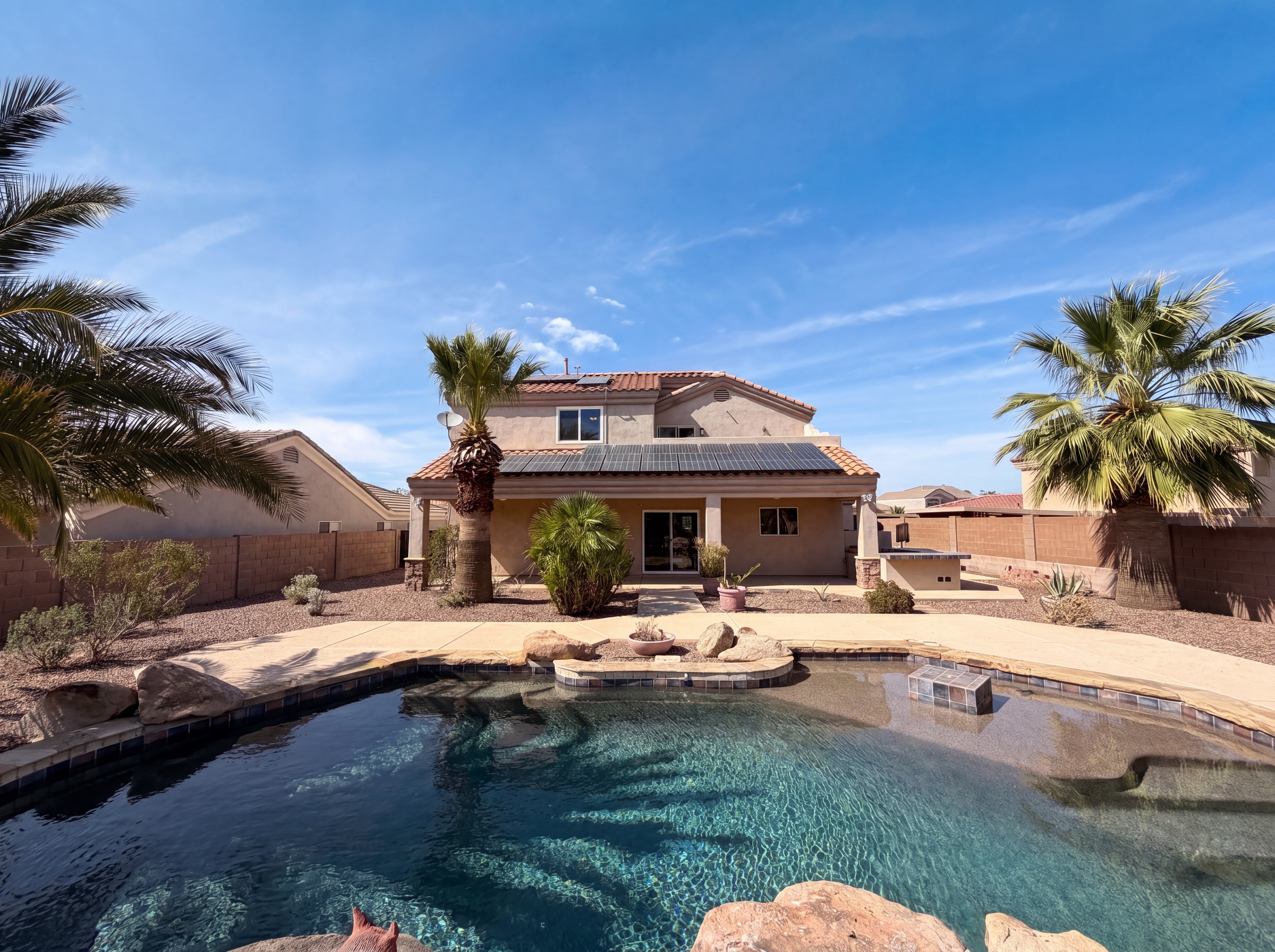 Photo 5 of 26 of 1519 E Desert Ln, Phoenix, AZ