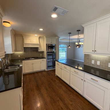 Property photo 2 of 3032 Laguna Dr