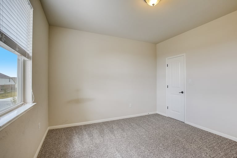 Photo 36 of 37 - 20409 Great Egret Ln, Pflugerville, TX 78660