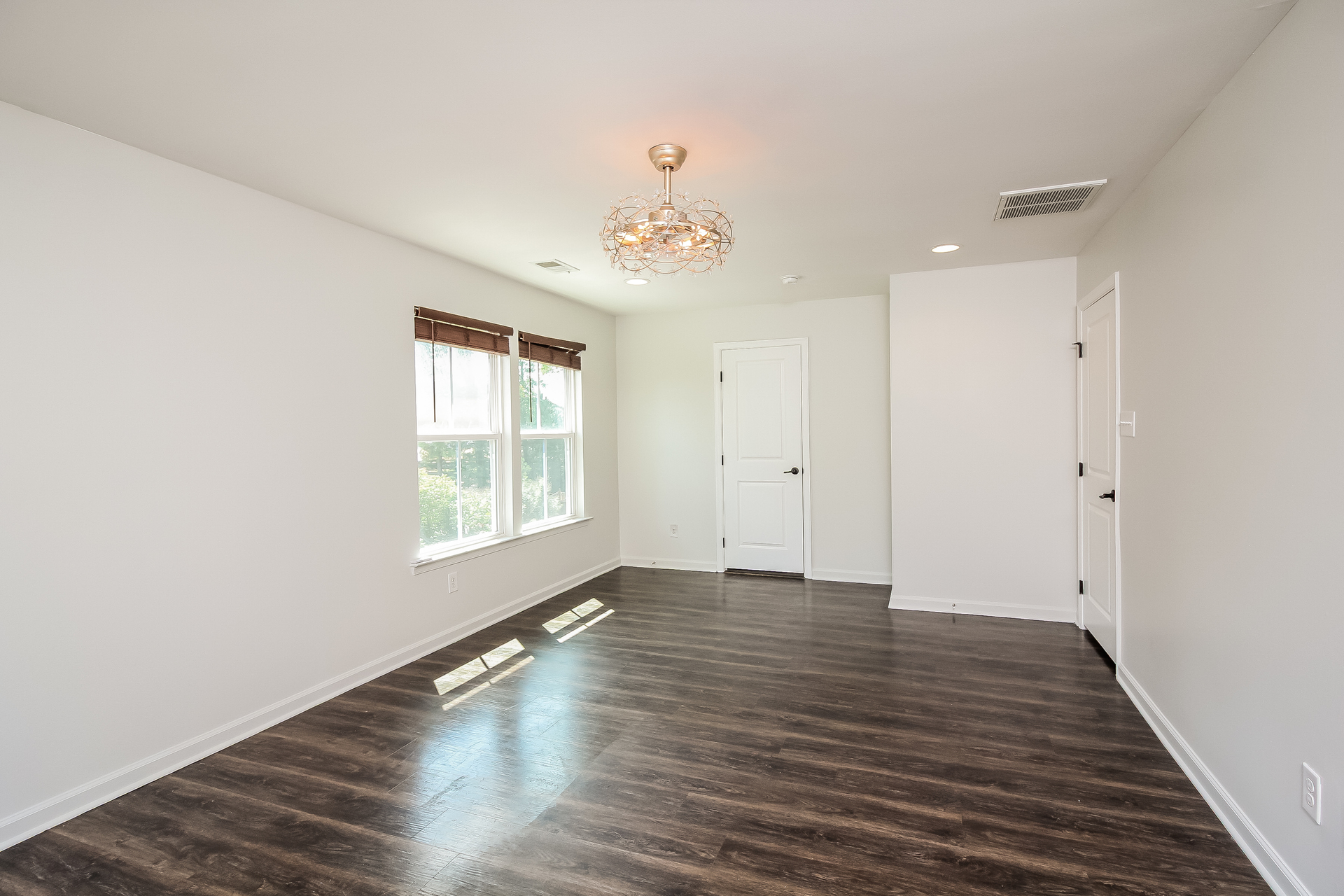Photo 13 of 20 of 10801 Providence Woods Ln, Ashland, VA