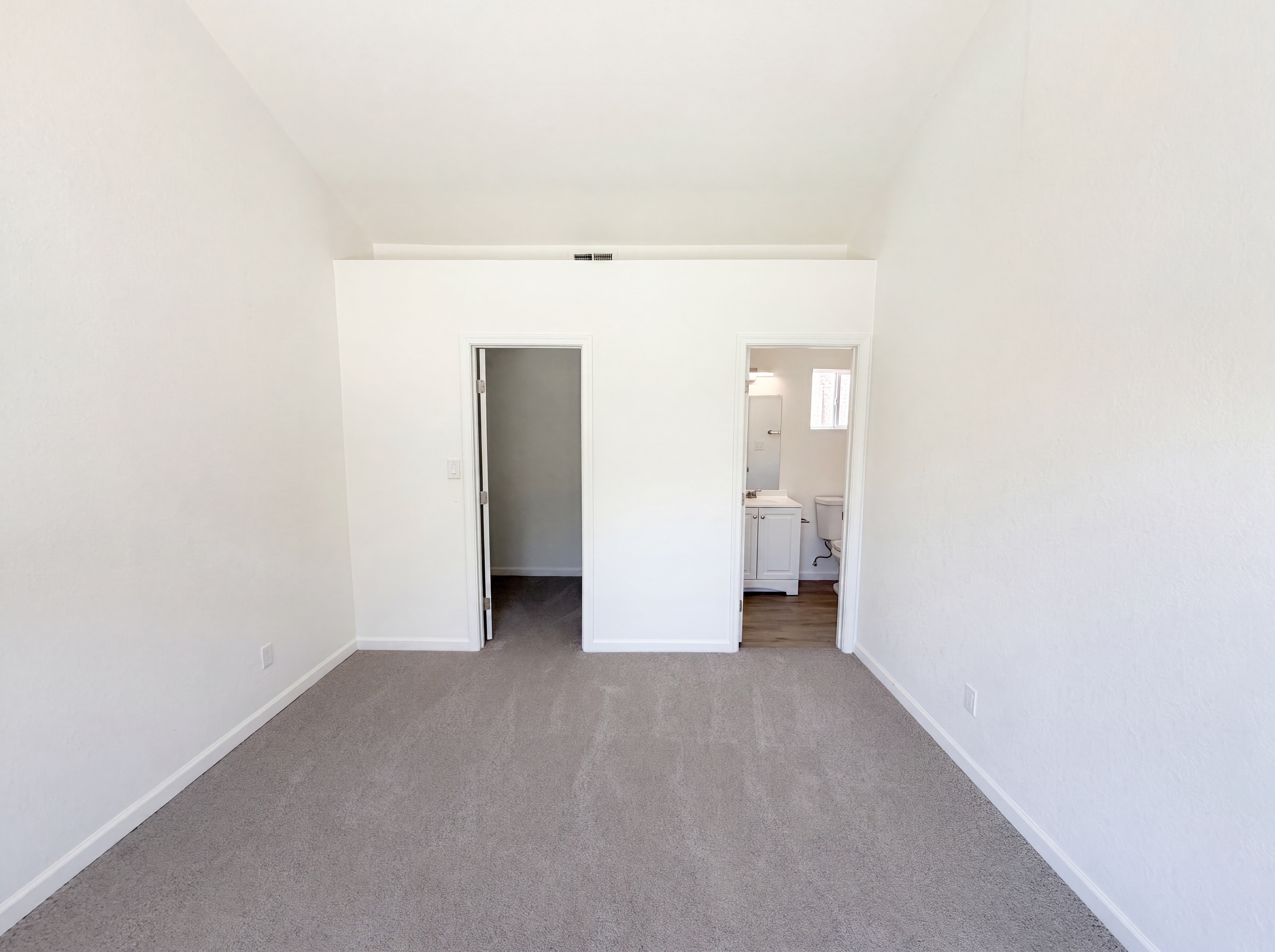 Photo 4 of 18 of 18627 N 33rd Dr, Phoenix, AZ