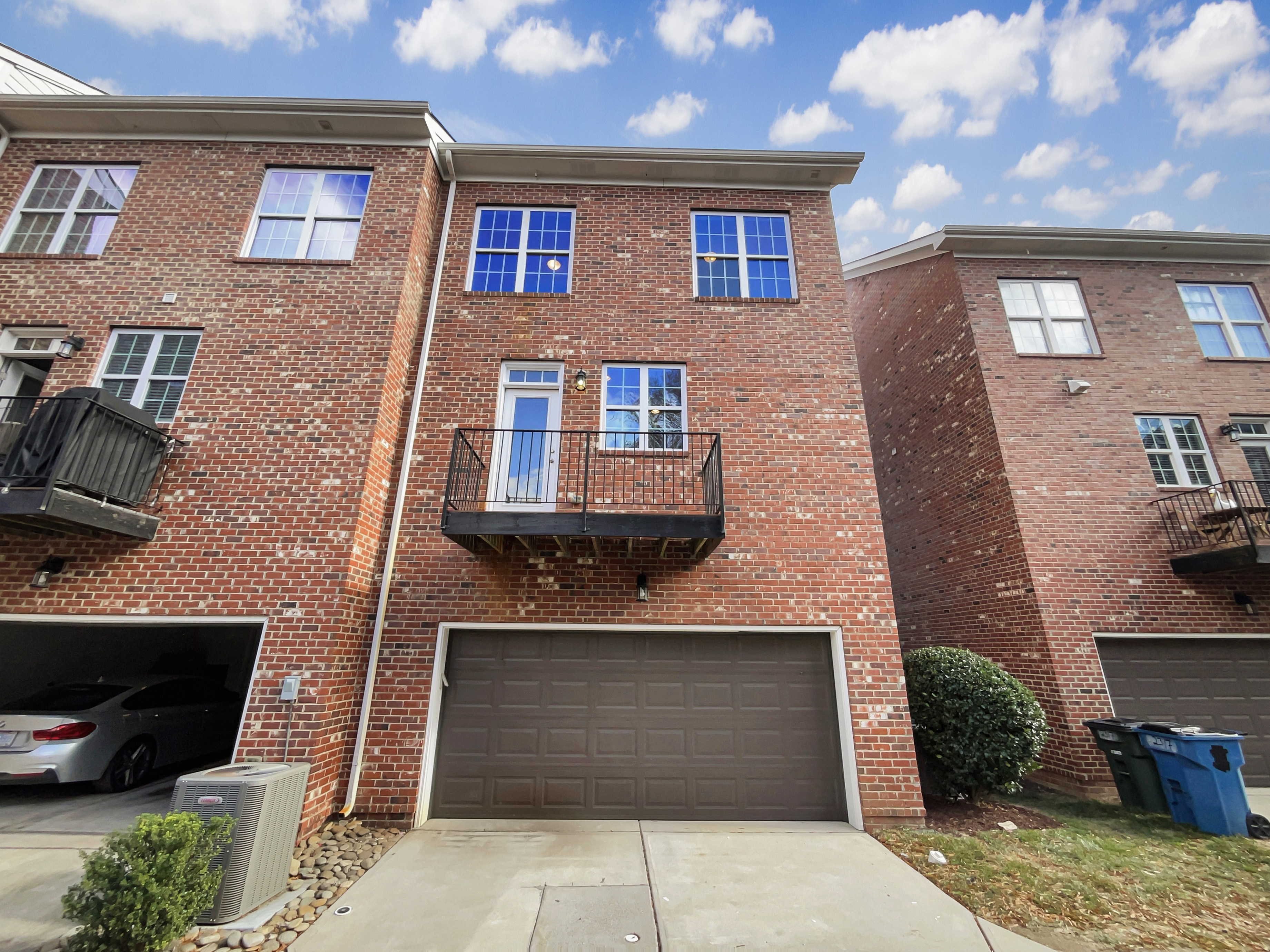 Photo 6 of 22 of 2321 Silver Crescent Dr, Charlotte, NC